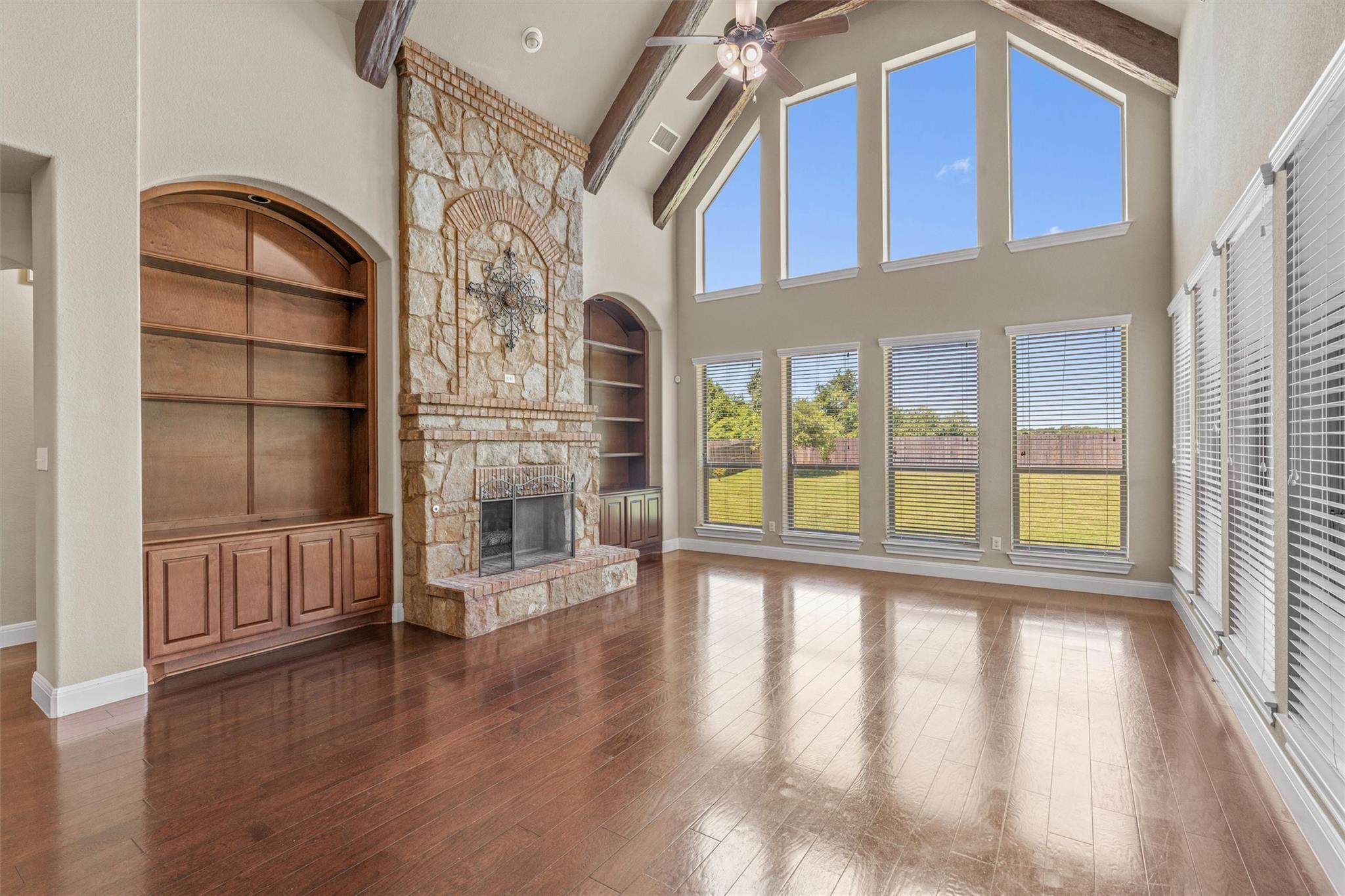 Image 11 of 40 For 2817 Bear Springs Trl