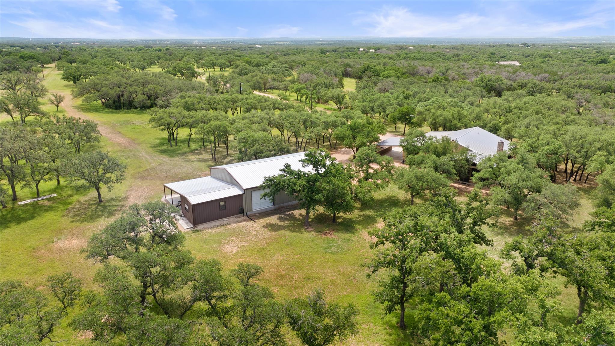 Image 11 of 36 For 1241 Sandy Oaks Ranch Rd