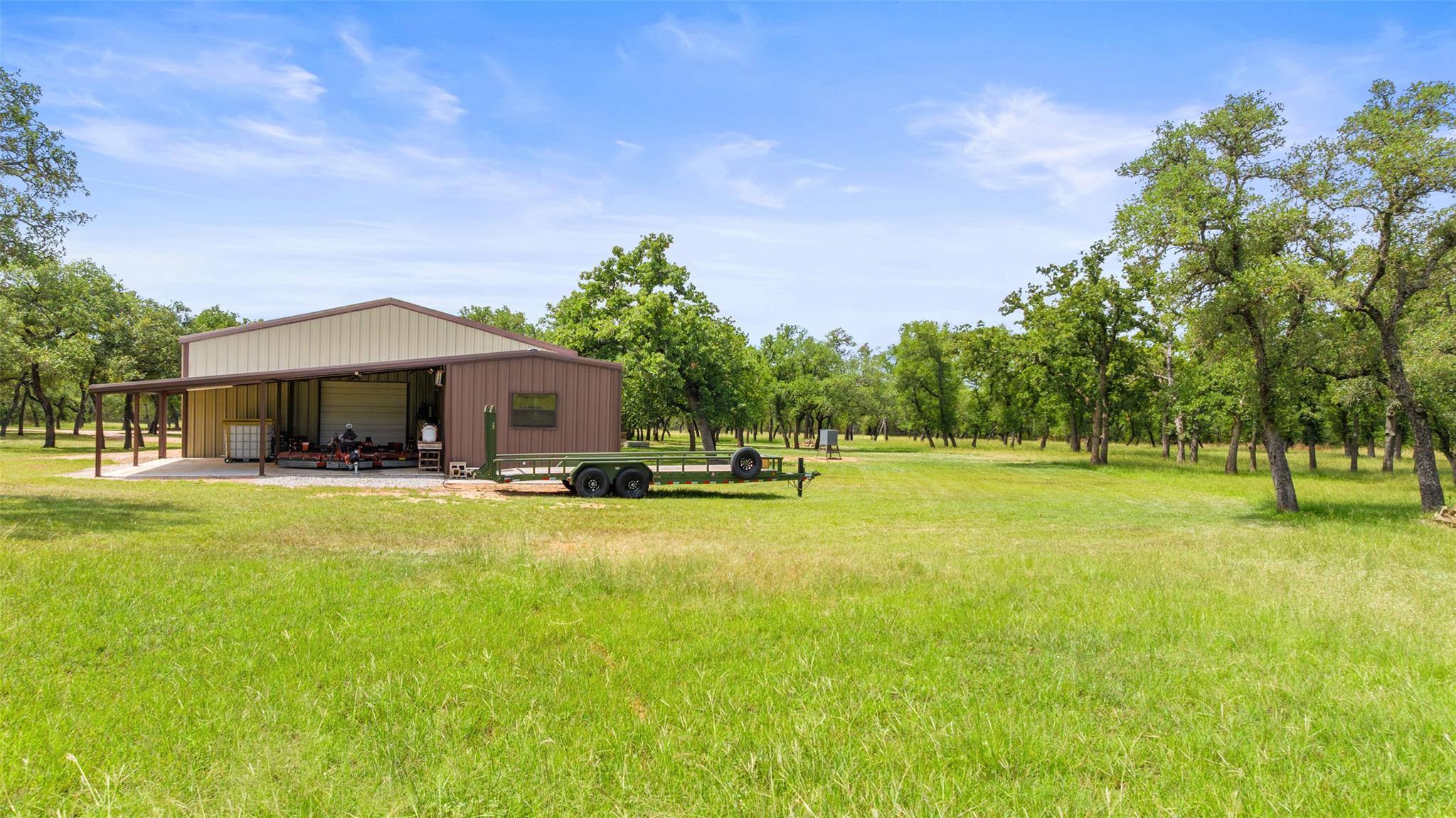 Image 17 of 36 For 1241 Sandy Oaks Ranch Rd