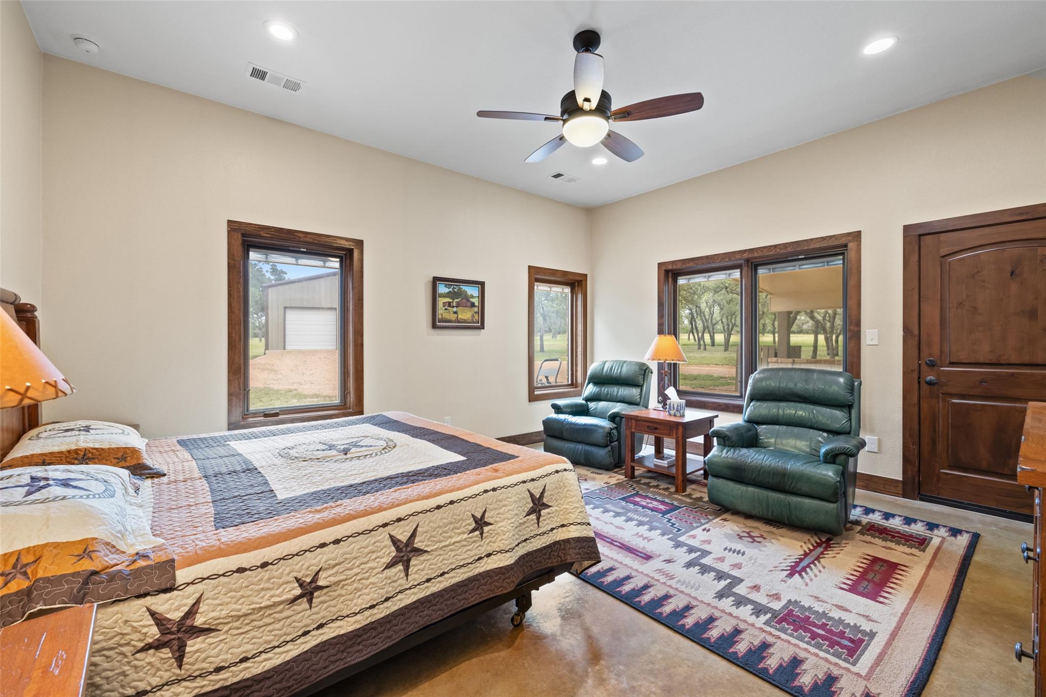 Image 29 of 36 For 1241 Sandy Oaks Ranch Rd