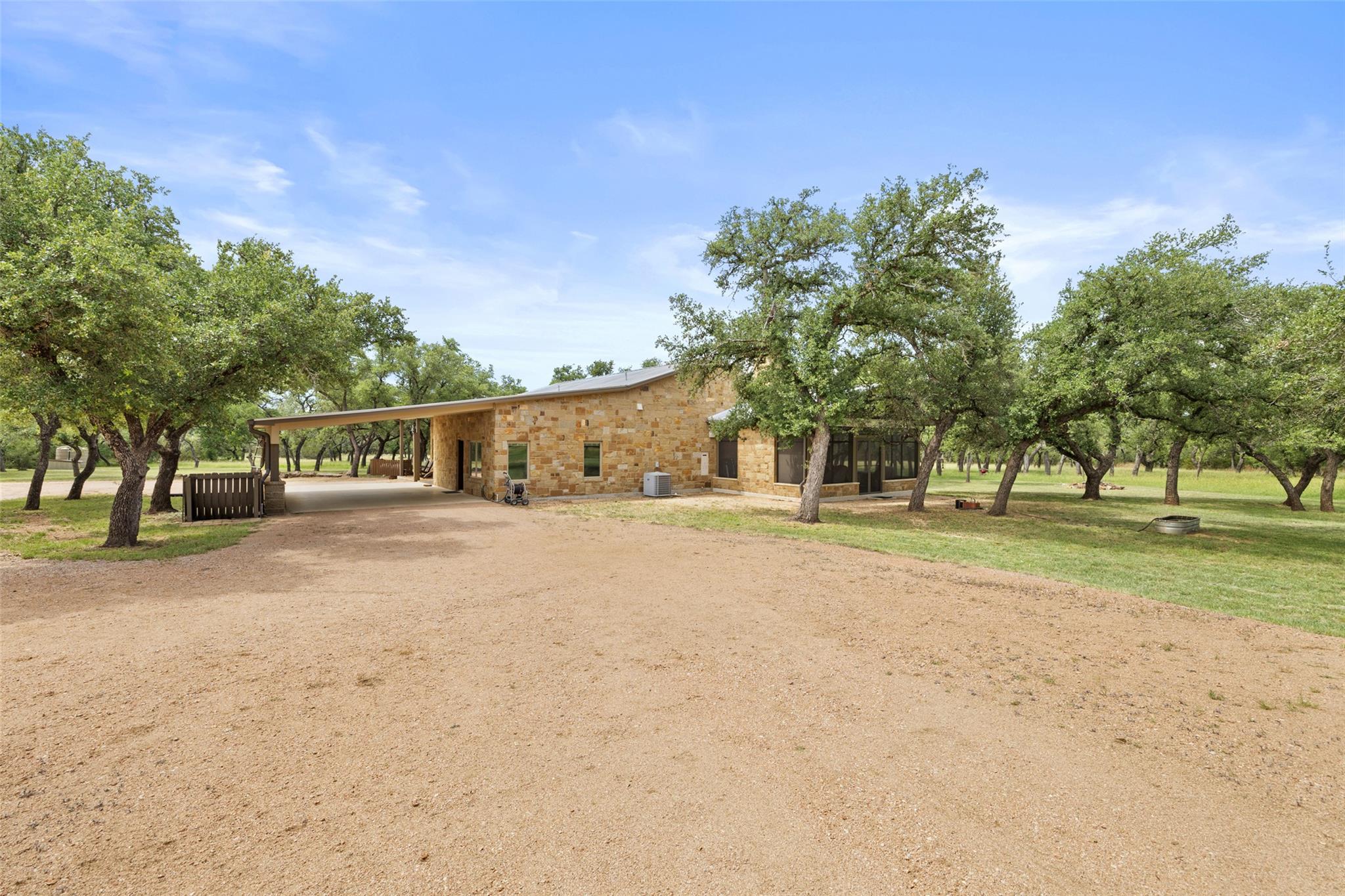 Image 34 of 36 For 1241 Sandy Oaks Ranch Rd