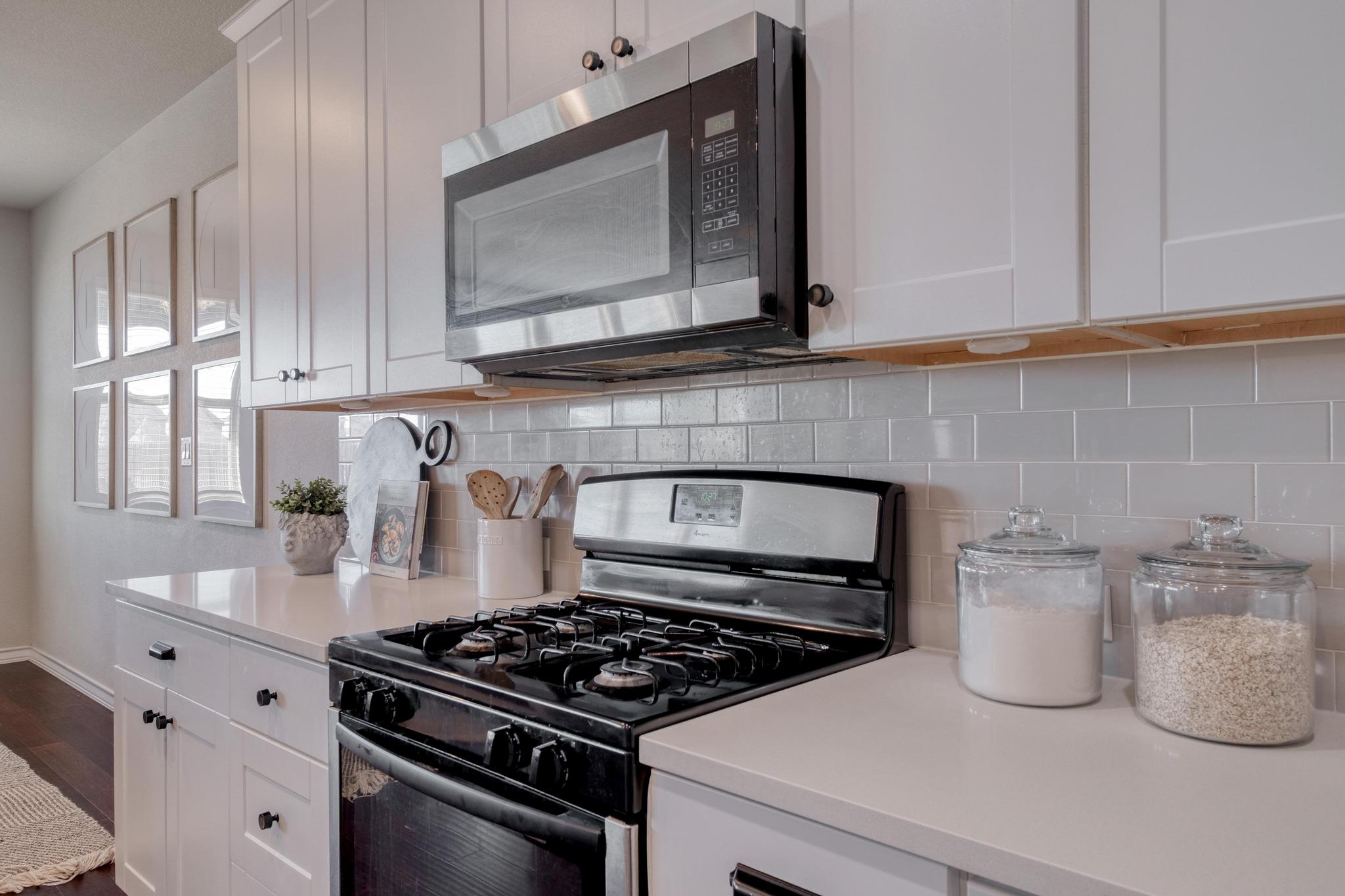 Image 14 of 35 For 6717 Catania Loop