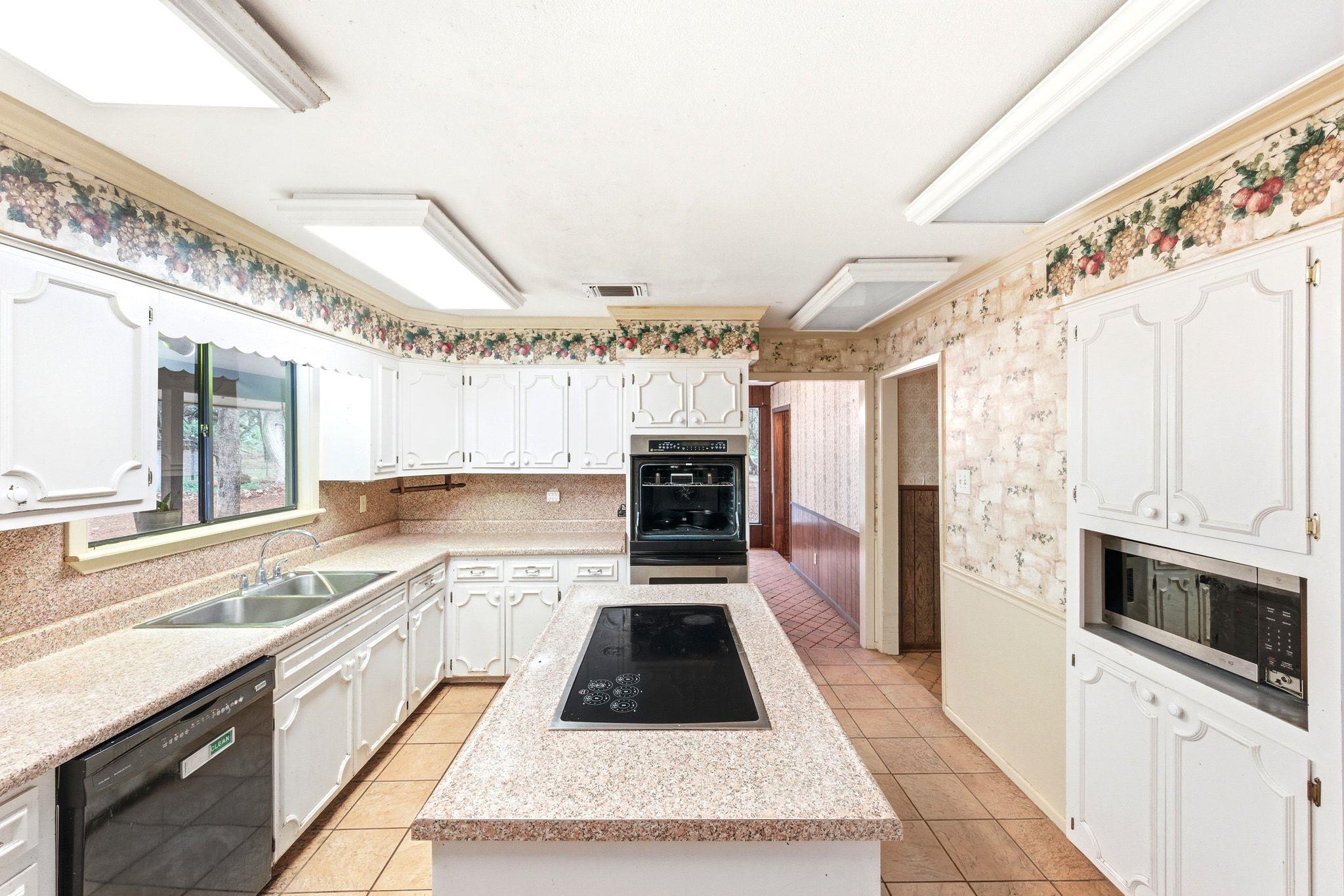 Image 14 of 40 For 771 Mary Preiss Dr