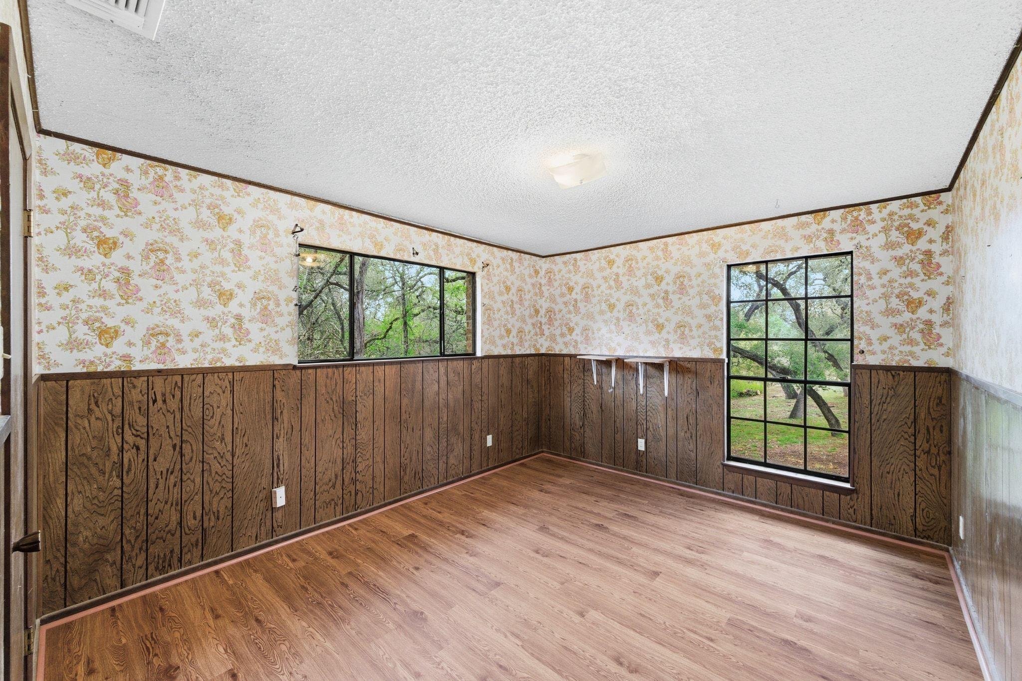 Image 20 of 40 For 771 Mary Preiss Dr