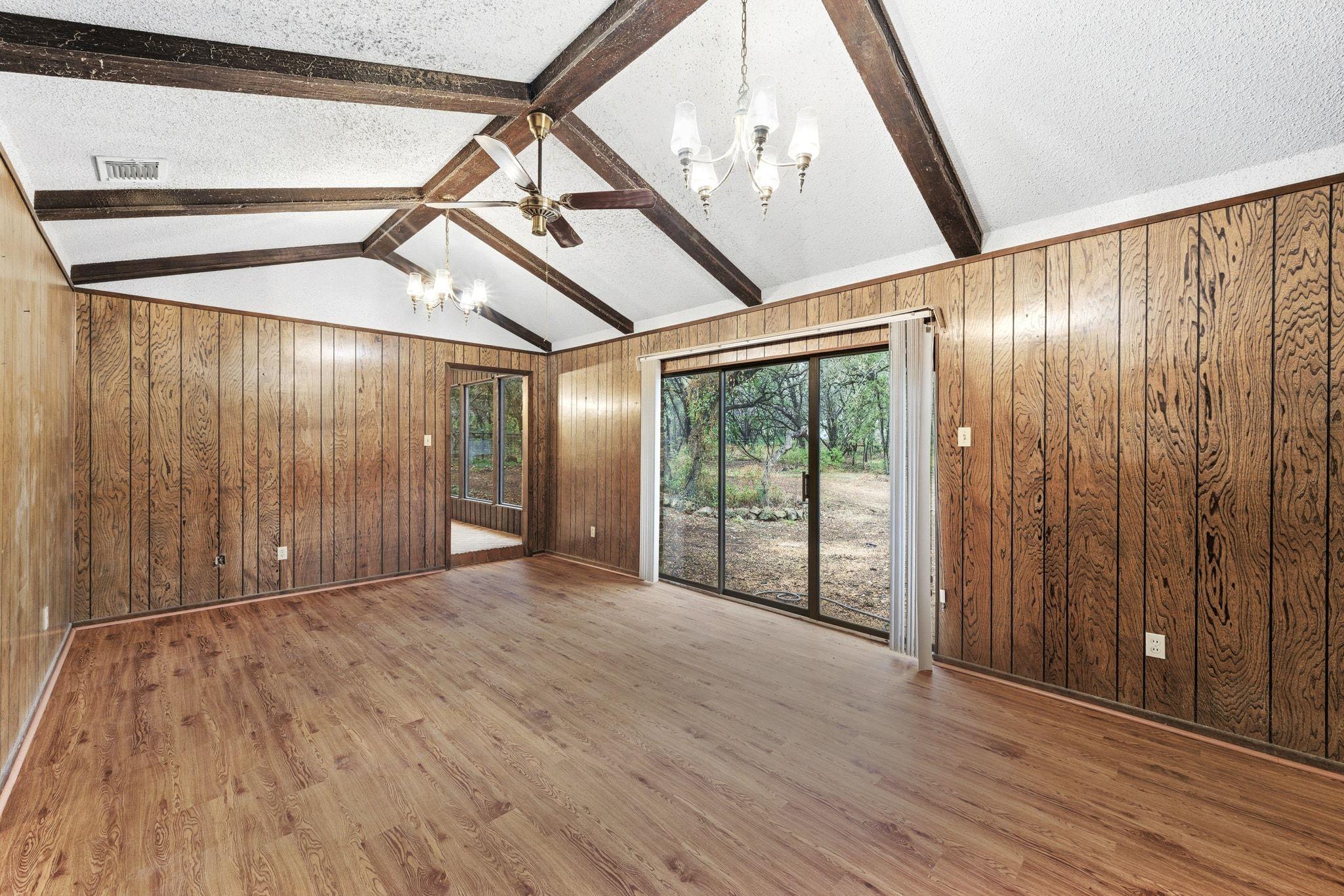 Image 7 of 40 For 771 Mary Preiss Dr