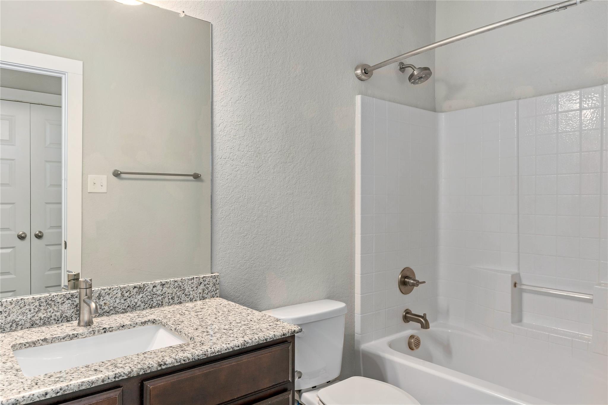 Image 22 of 26 For 334-338 Creekside Curve Curv