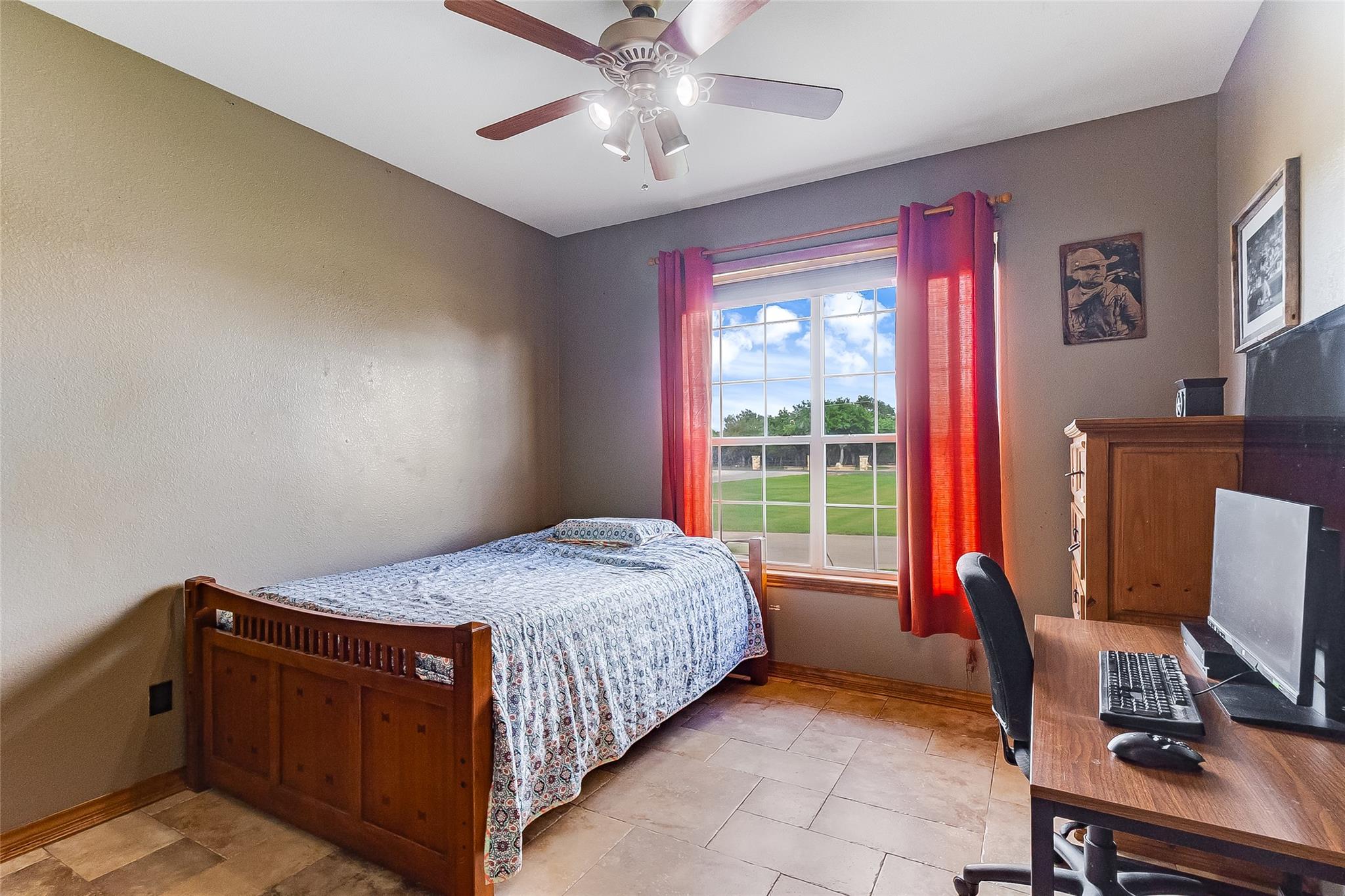 Image 17 of 25 For 106 Deep Lake Dr