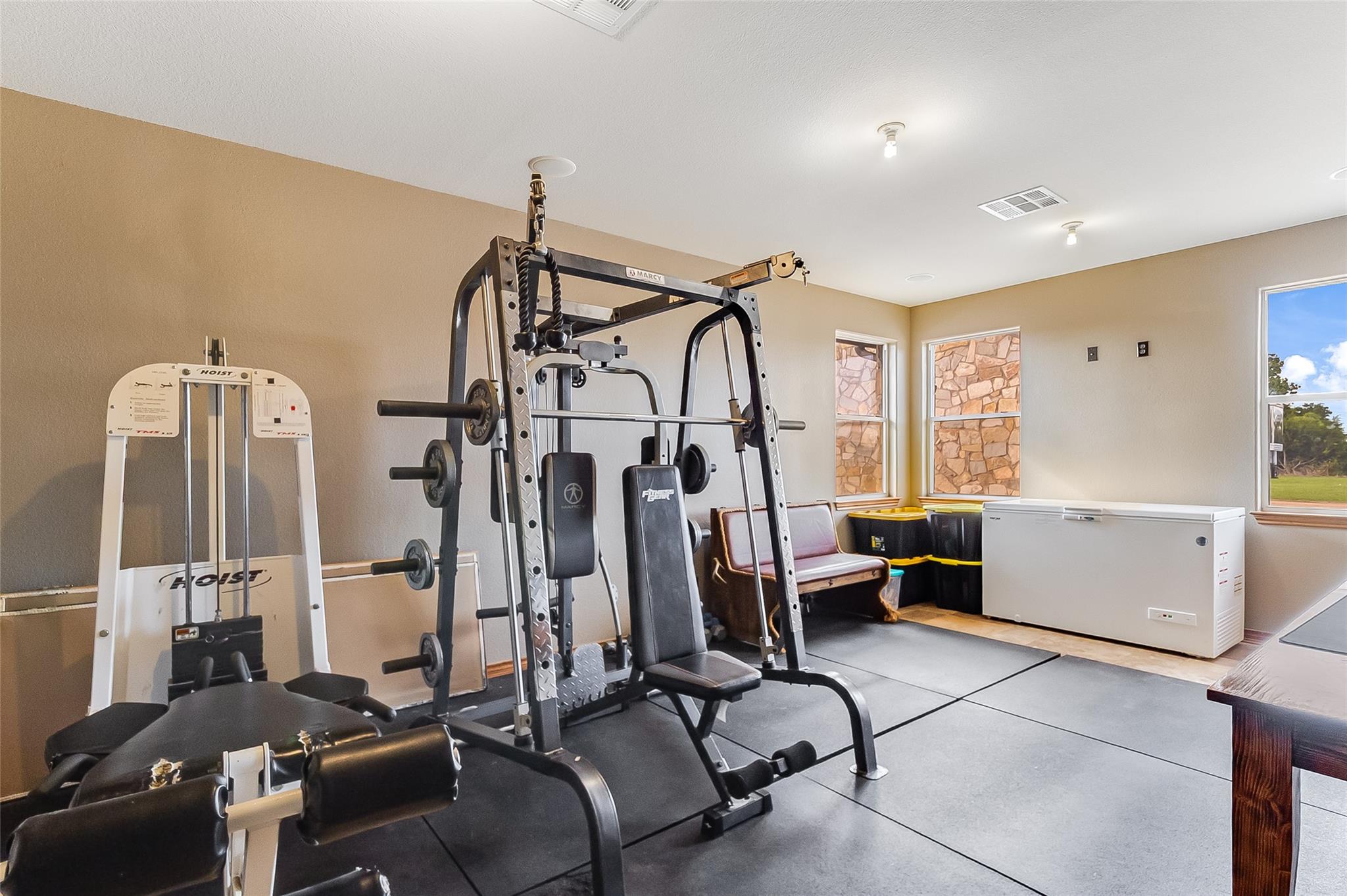 Image 18 of 25 For 106 Deep Lake Dr