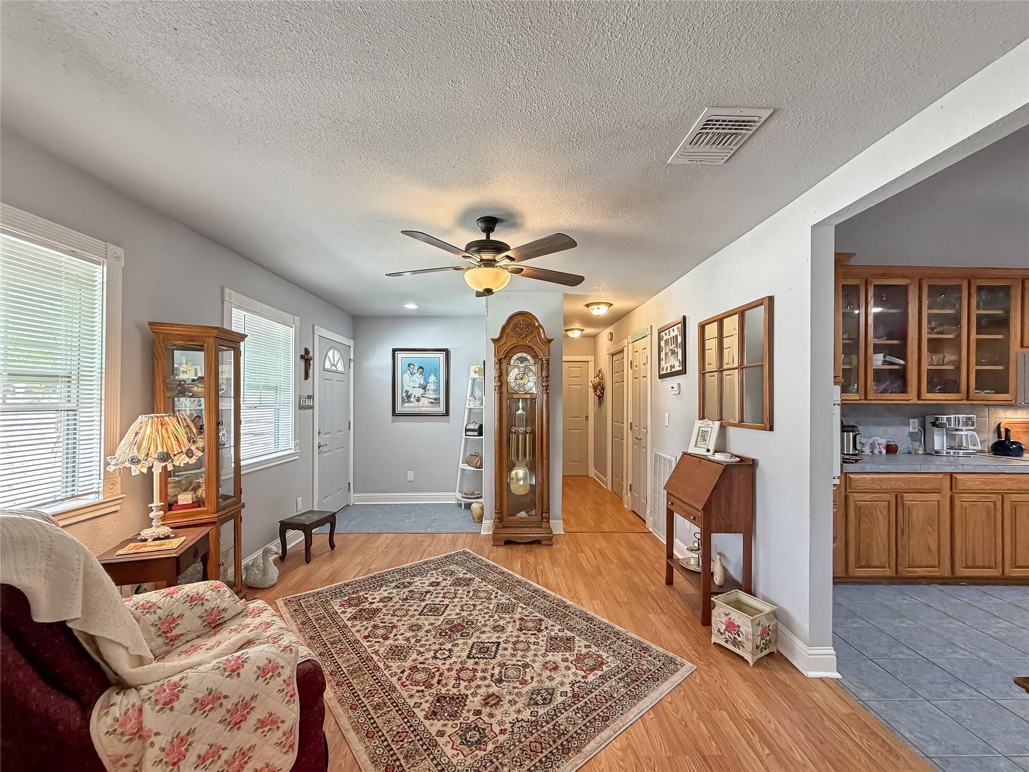 Image 11 of 40 For 301 Canyon Edge