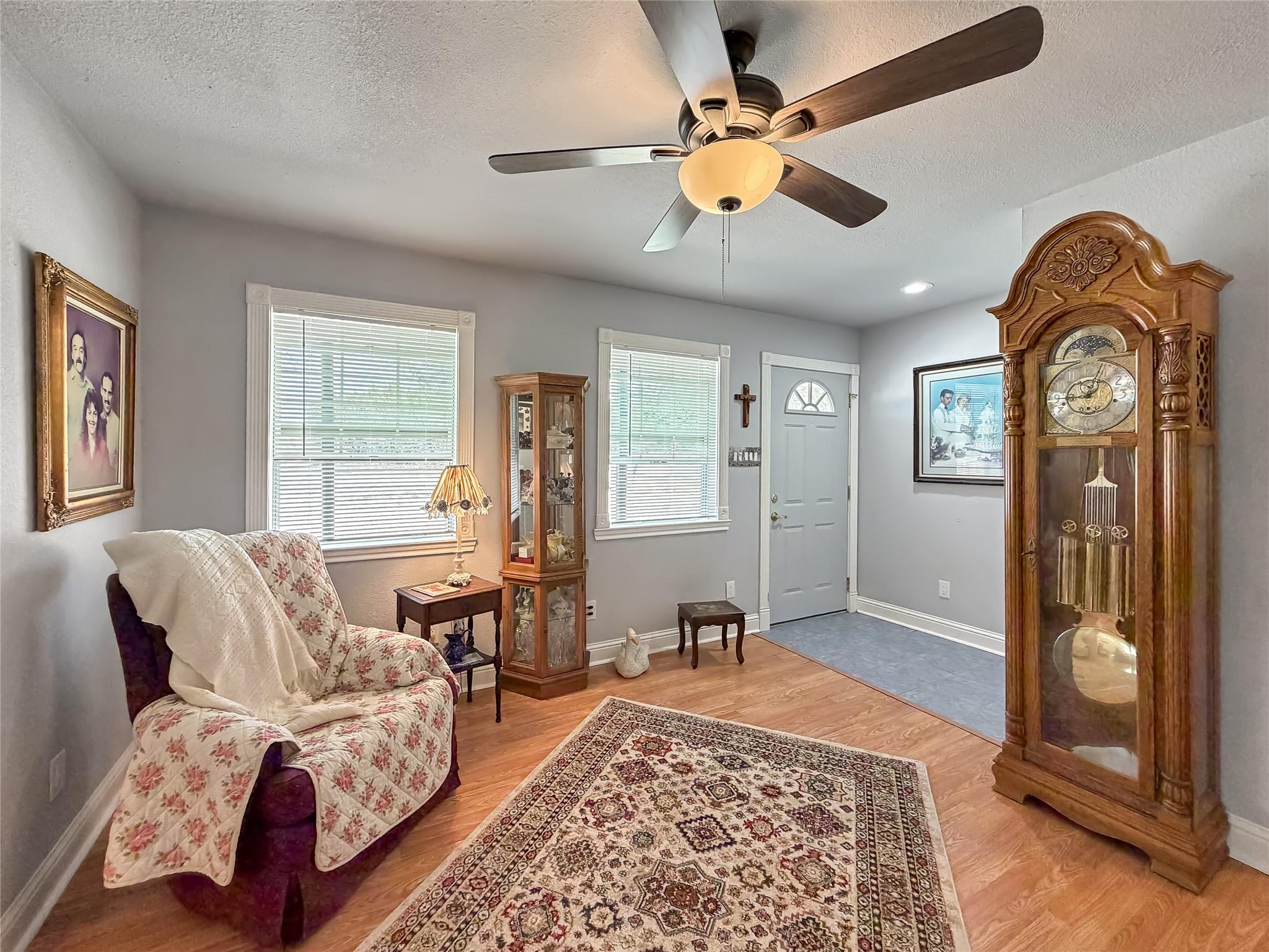 Image 12 of 40 For 301 Canyon Edge