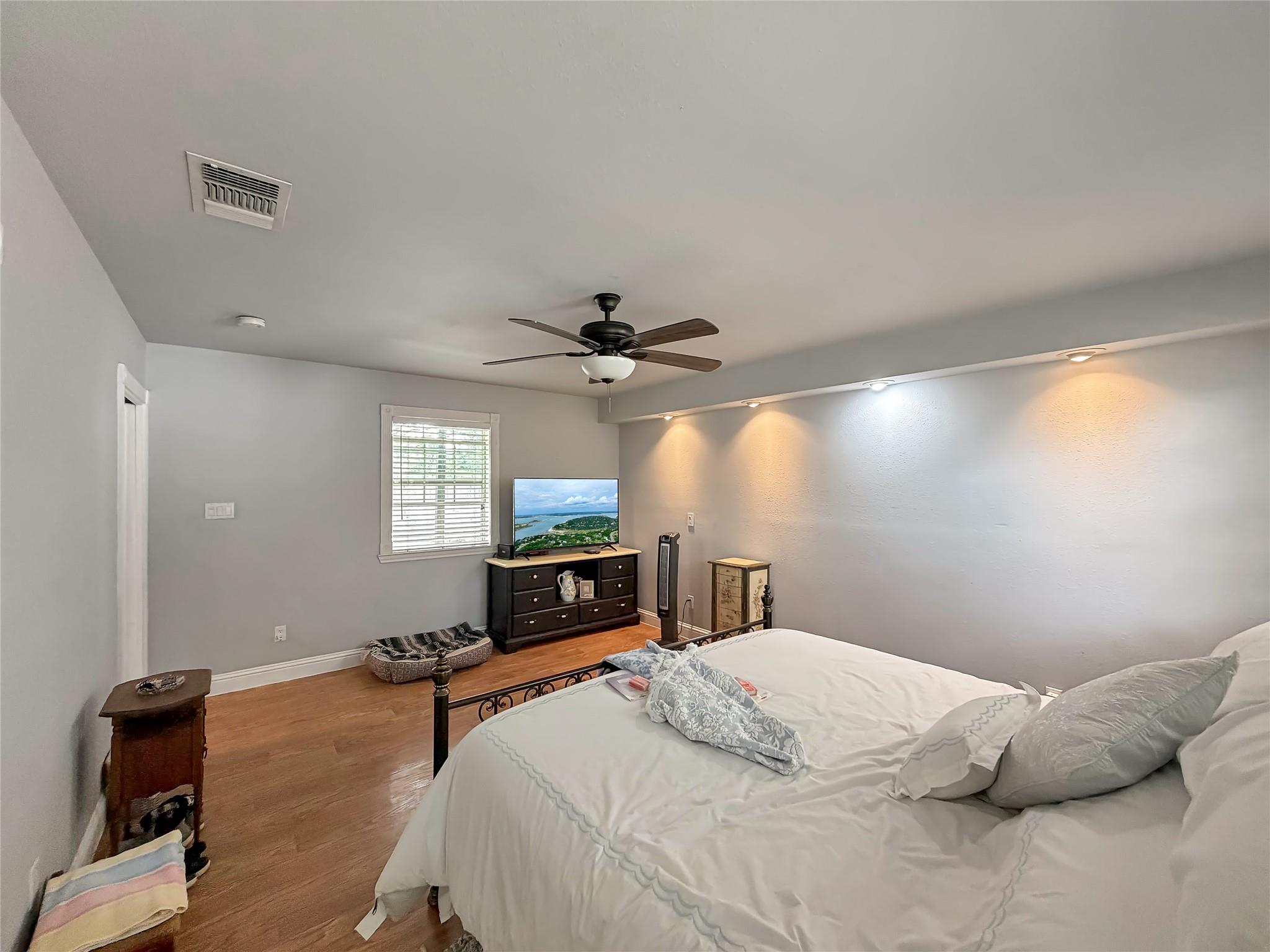 Image 22 of 40 For 301 Canyon Edge