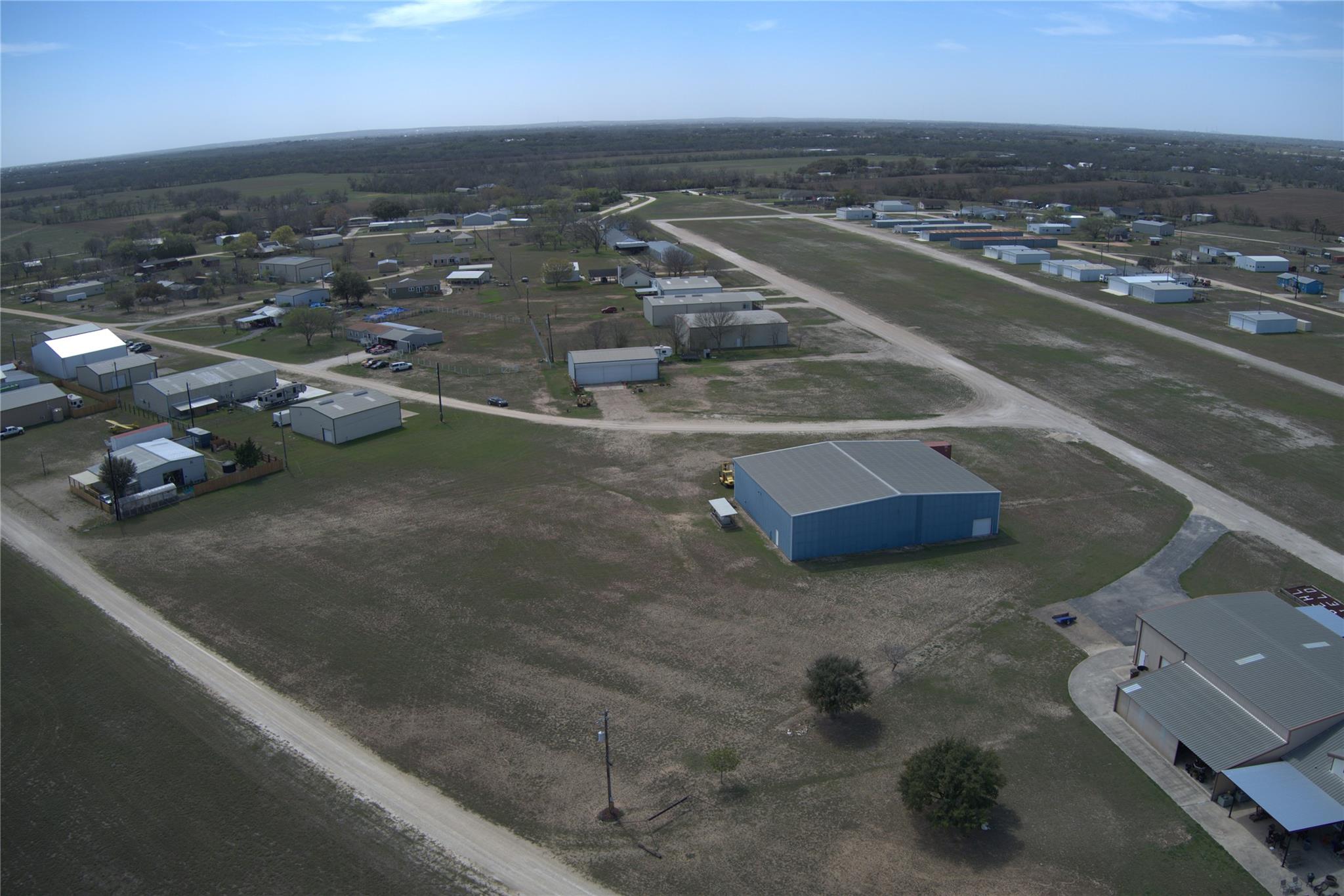 Image 9 of 10 For 305 Windsock Ln
