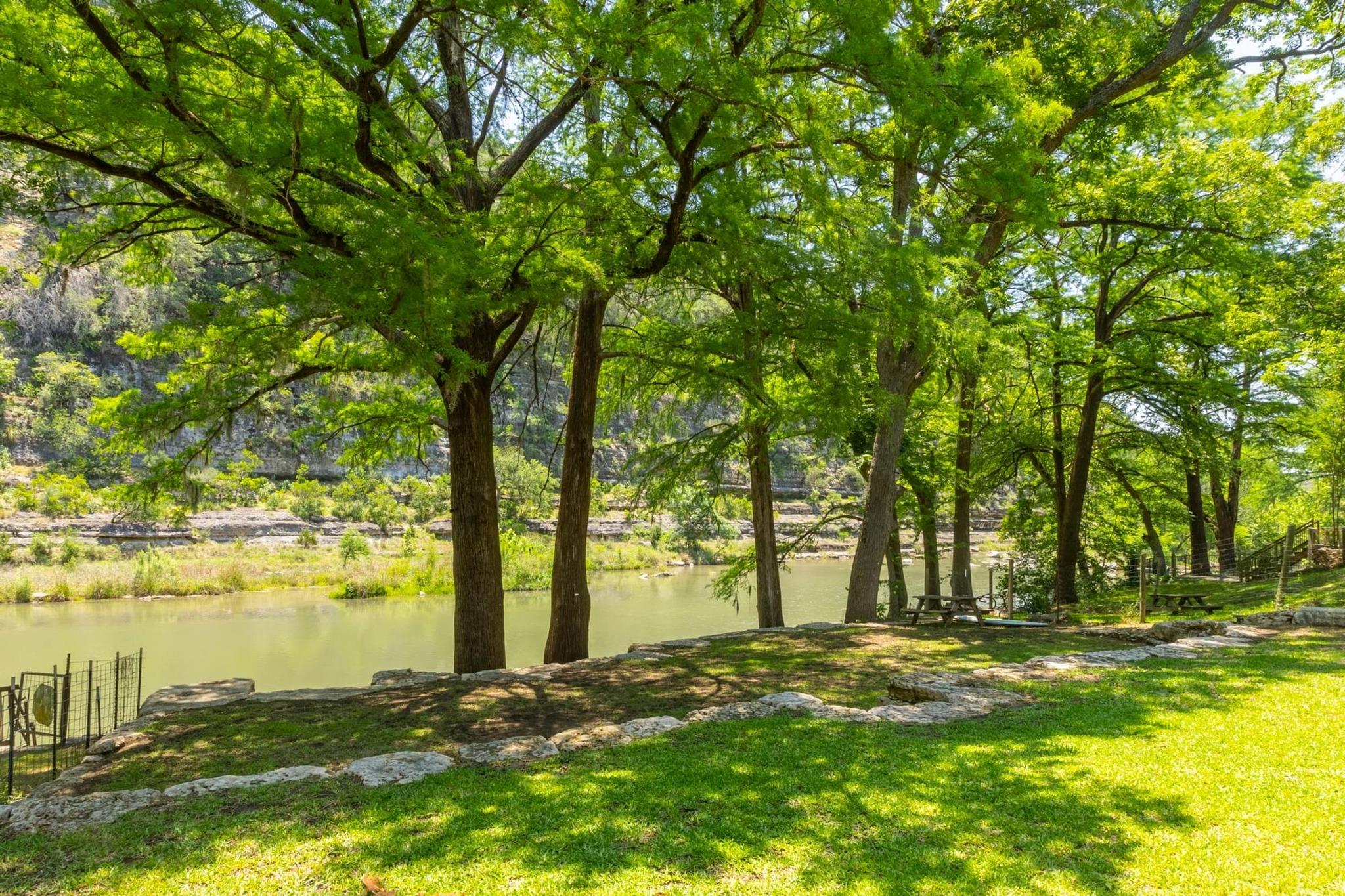 Details for 8560 River Rd Rd, New Braunfels, TX 78132