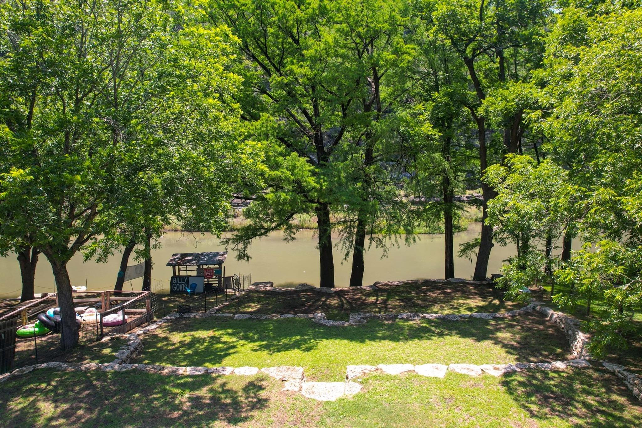 Image 12 of 40 For 8560 River Rd Rd