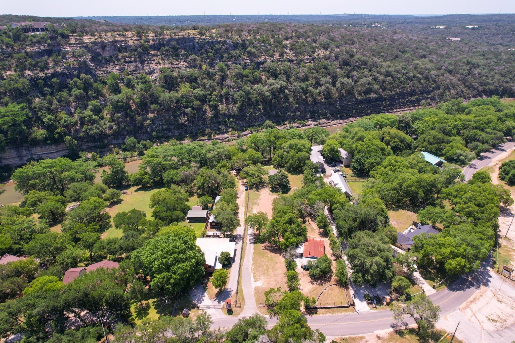 Image 20 of 40 For 8560 River Rd Rd