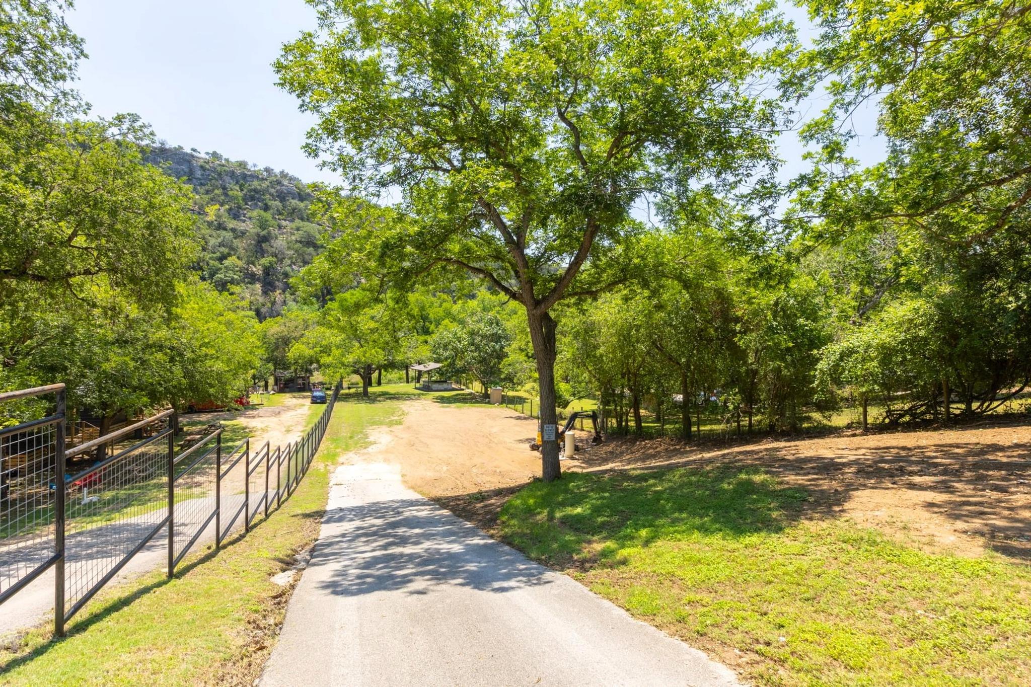 Image 38 of 40 For 8560 River Rd Rd