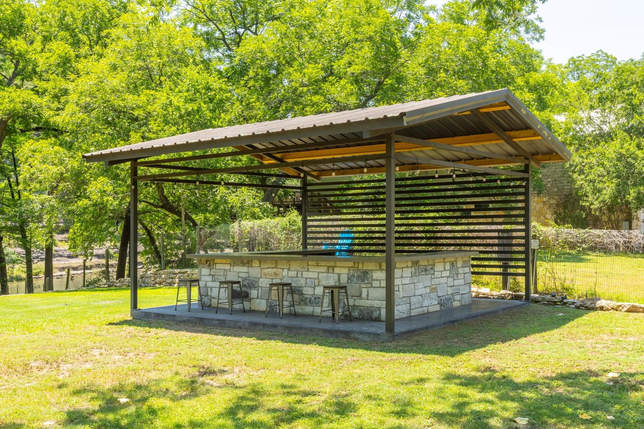 Image 6 of 40 For 8560 River Rd Rd