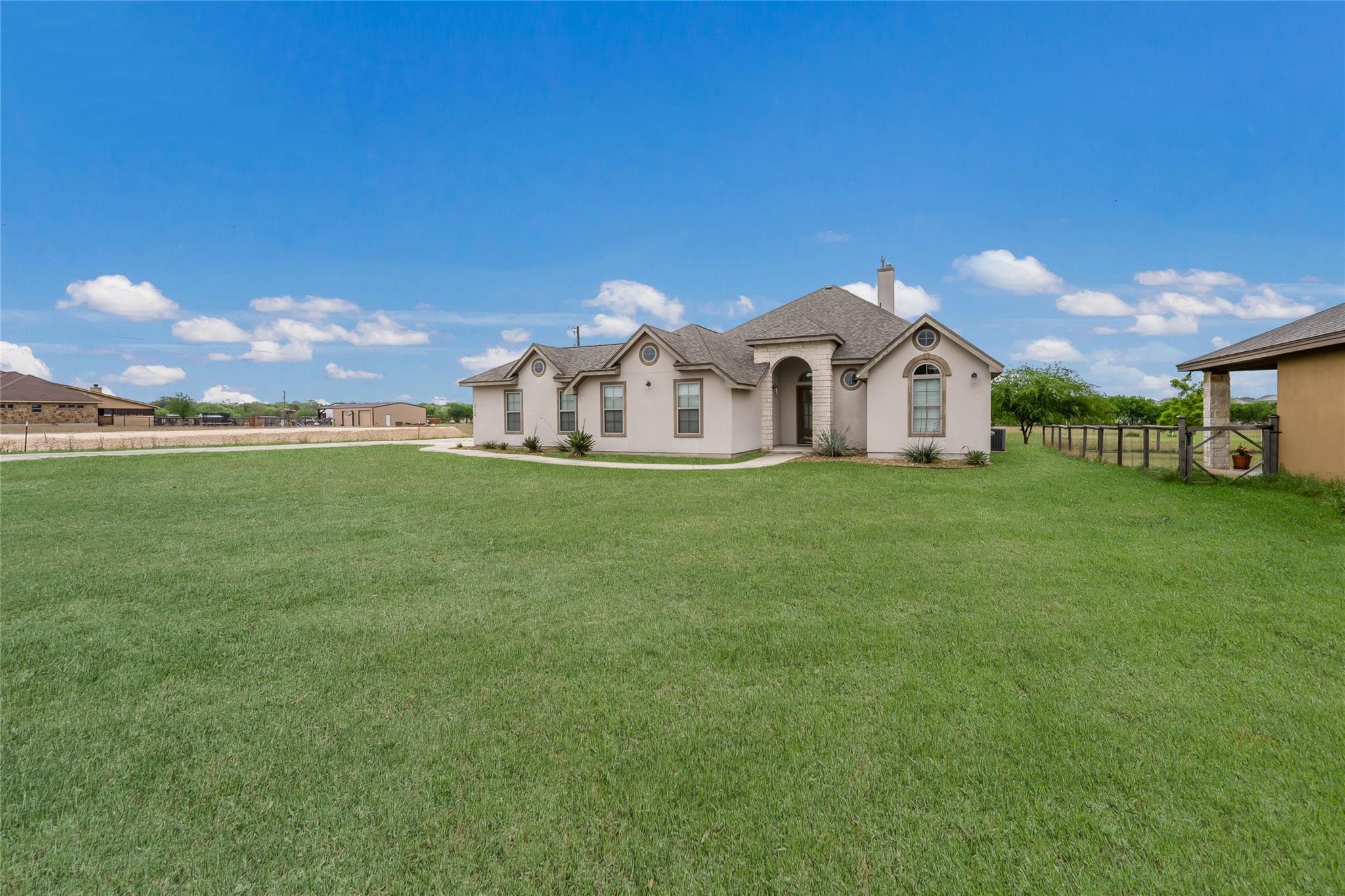 Image 11 of 35 For 212 Ferryboat Ln