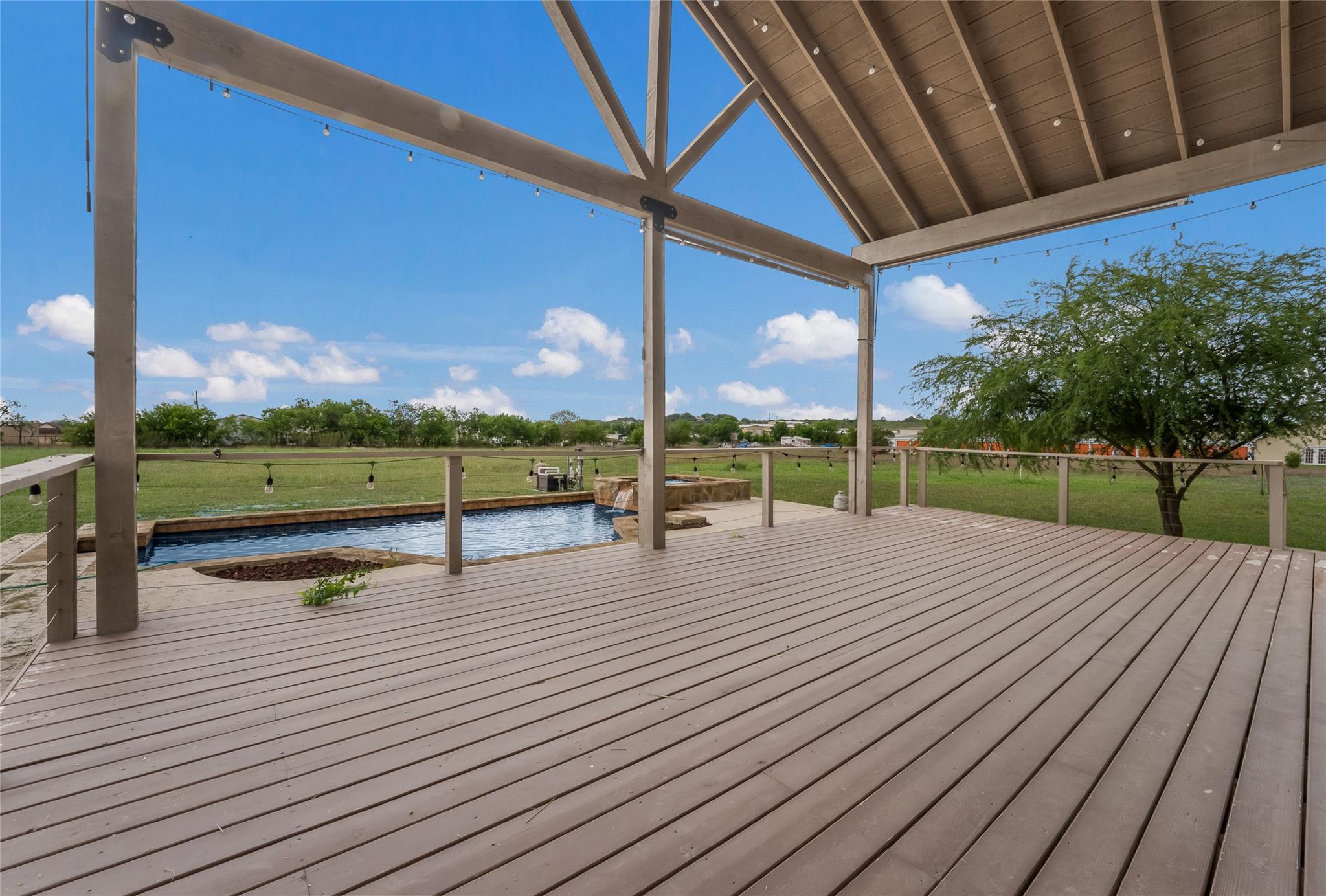 Image 31 of 35 For 212 Ferryboat Ln