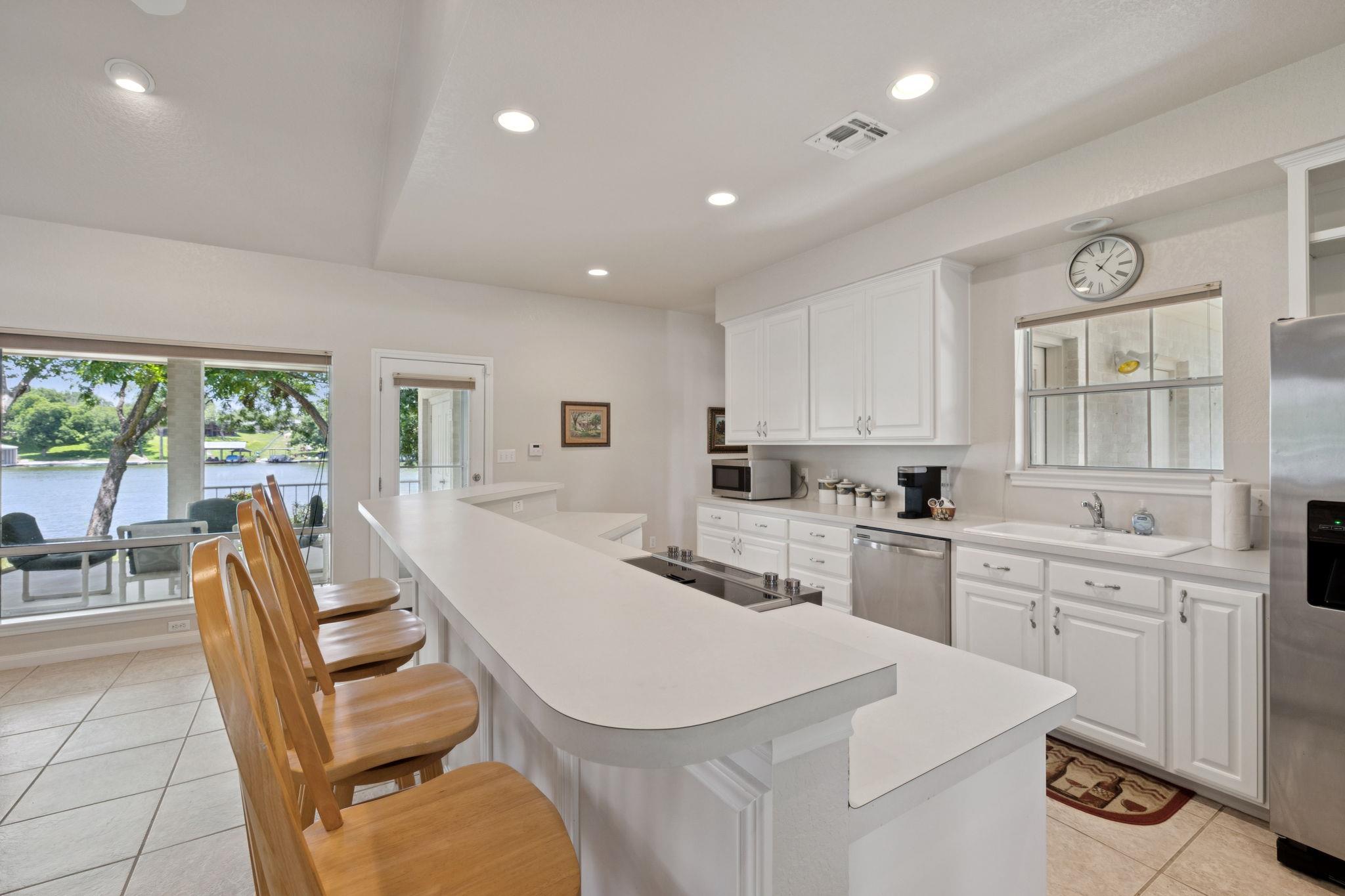 Image 11 of 34 For 1113 Zipp Rd
