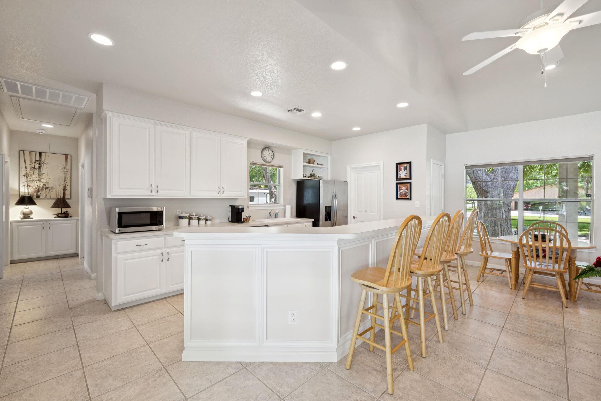 Image 14 of 34 For 1113 Zipp Rd