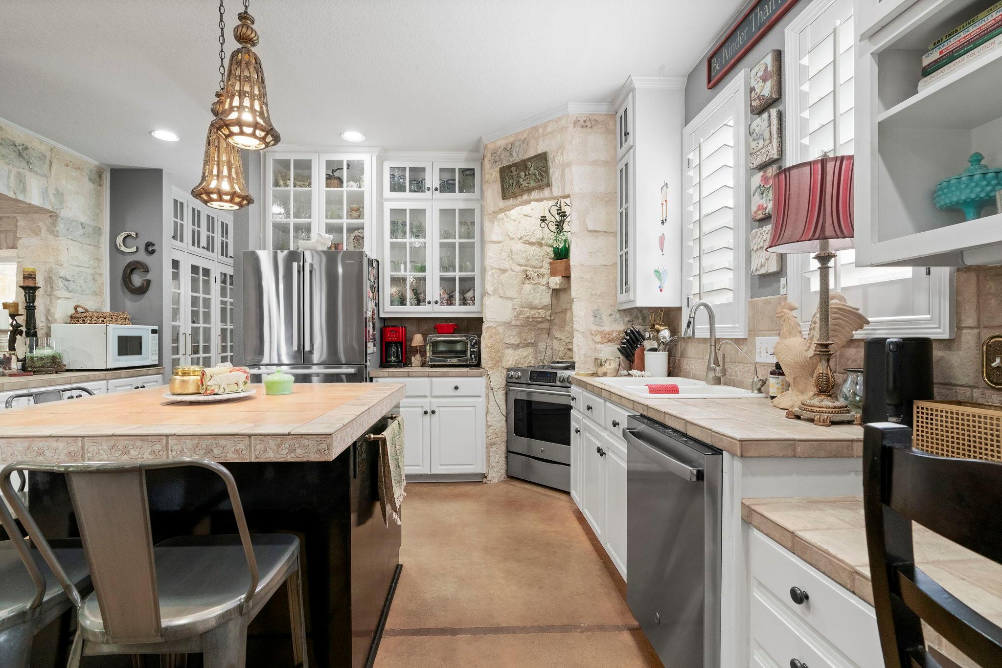 Image 12 of 40 For 10921 Long Branch Dr