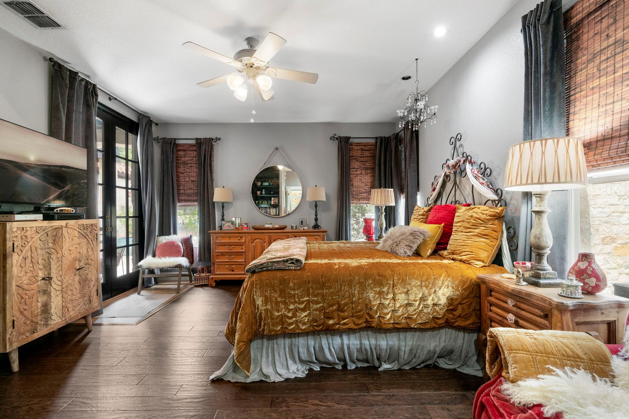 Image 17 of 40 For 10921 Long Branch Dr