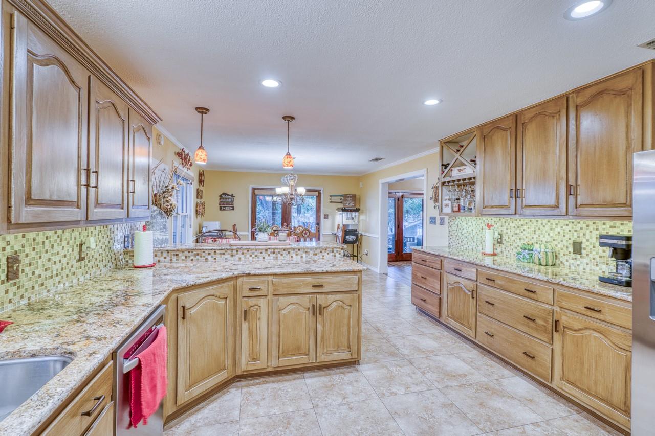 Image 19 of 30 For 1809 Aztec Trl