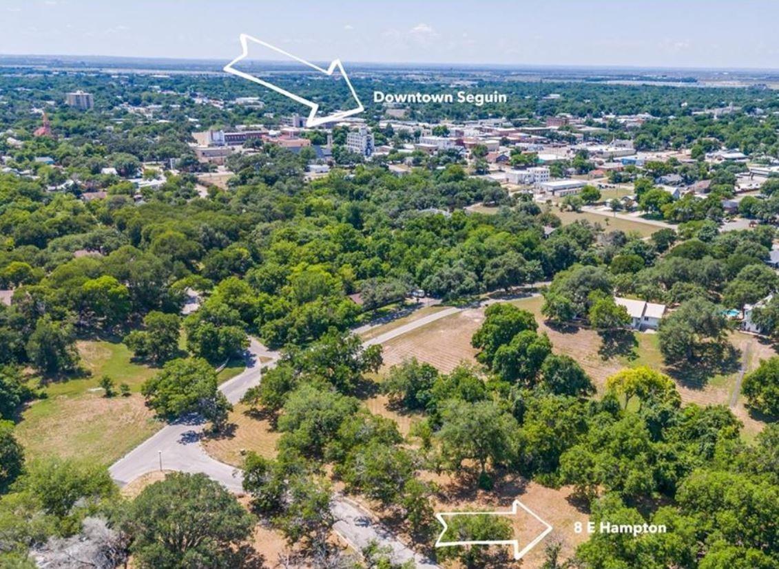 Image 2 of 7 For 8 Hampton Dr