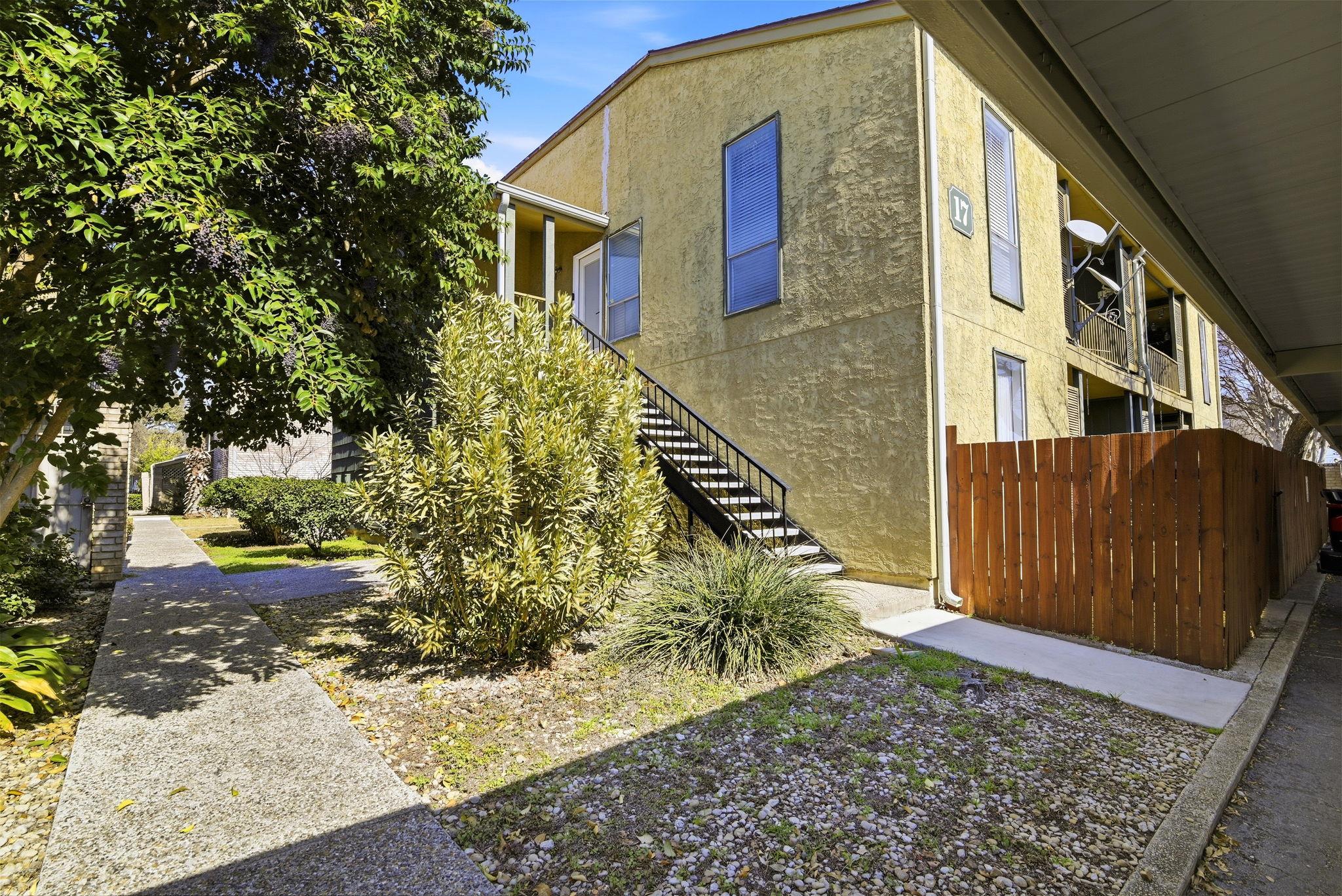 Image 2 of 18 For 3678 Hidden Dr 1702