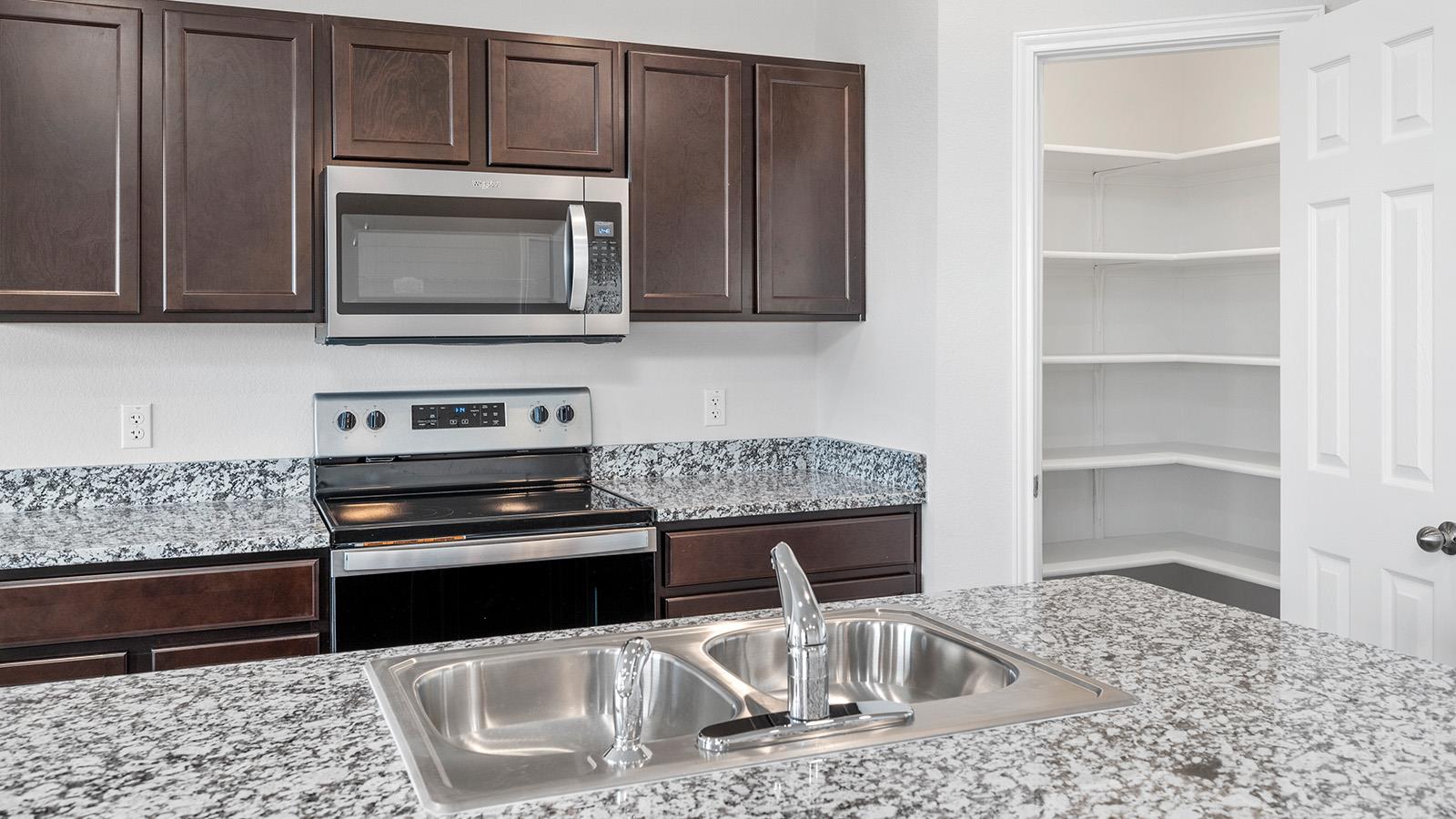 Image 5 of 22 For 1213 Iron Horse Dr