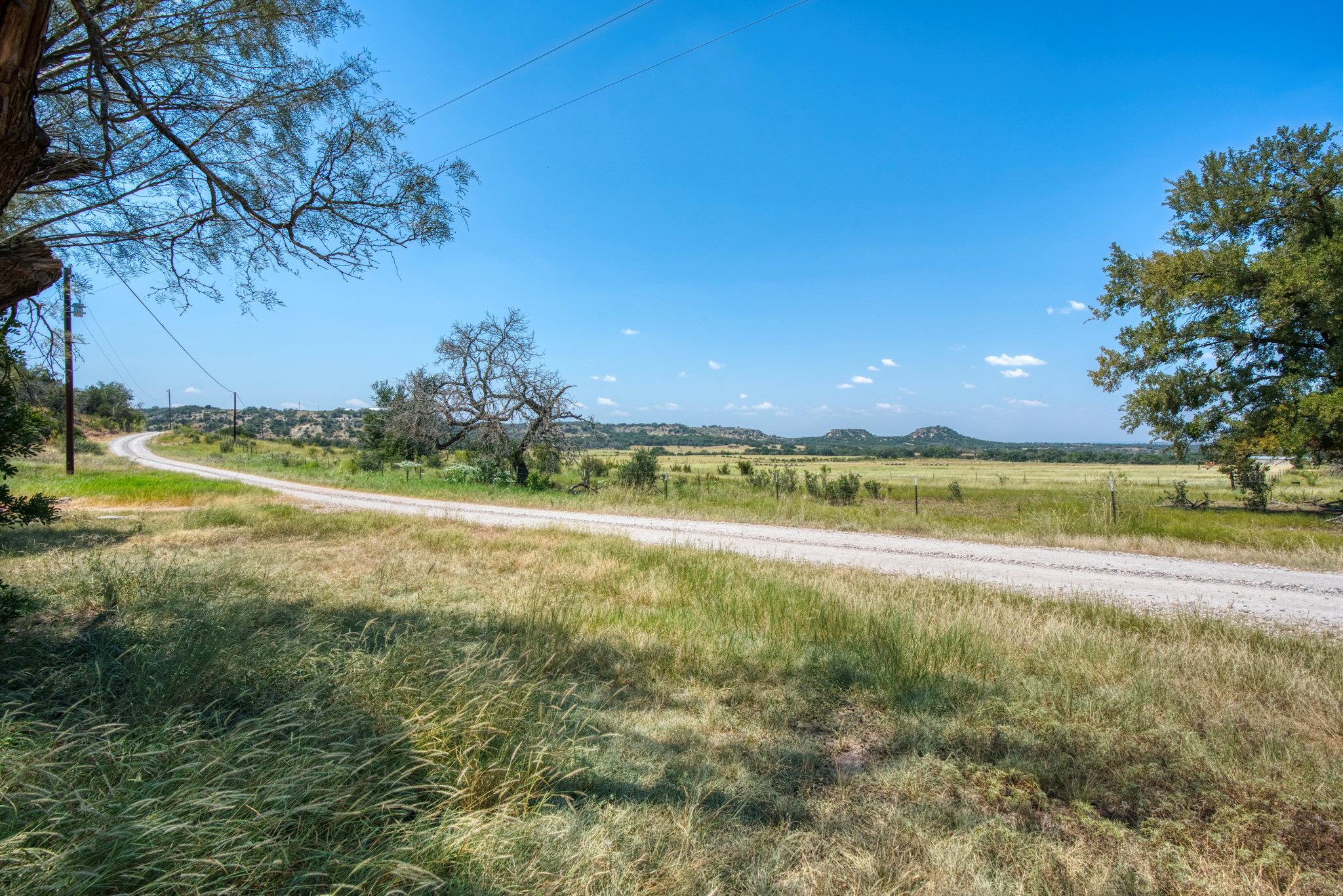 Details for 51 Ds Rd , Fredericksburg, TX 78624