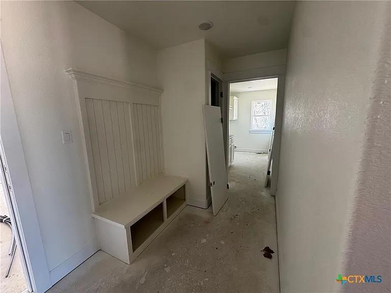 Image 9 of 36 For 3025 Millhouse Rd