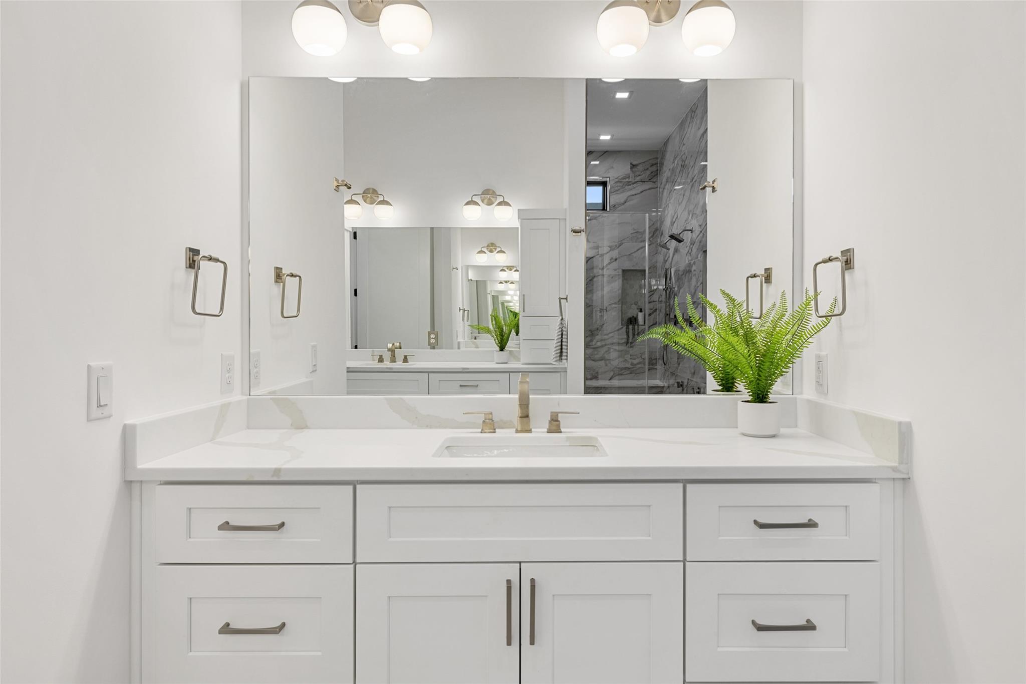 Image 19 of 40 For 2603 Rockingham Dr