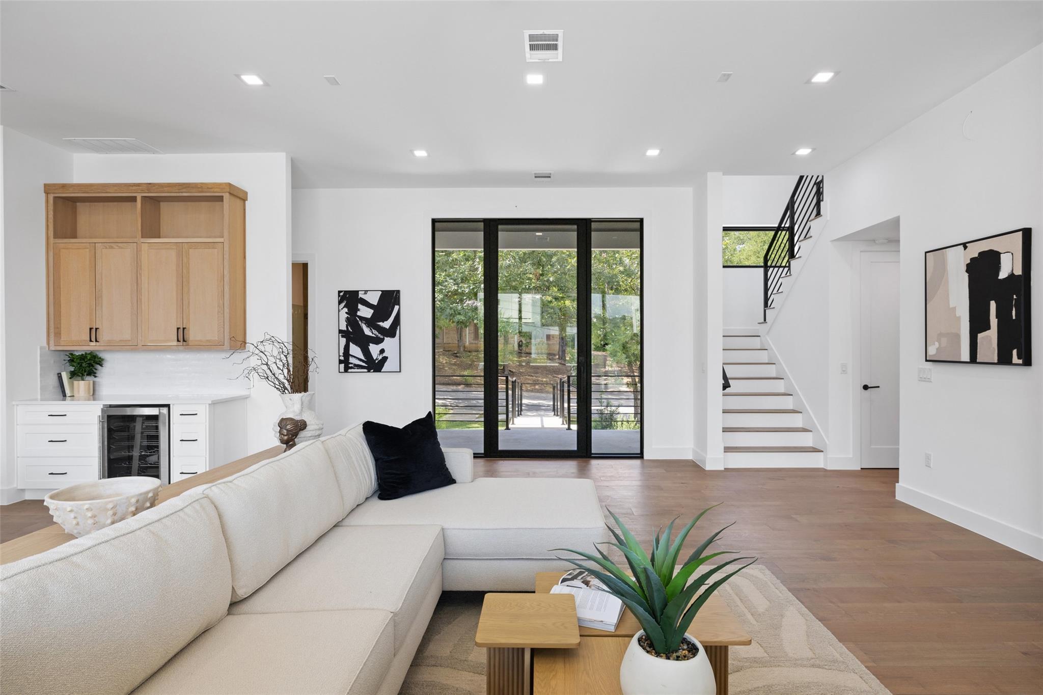 Image 7 of 40 For 2603 Rockingham Dr