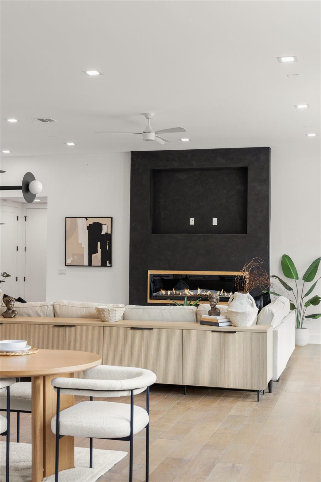 Image 8 of 40 For 2603 Rockingham Dr