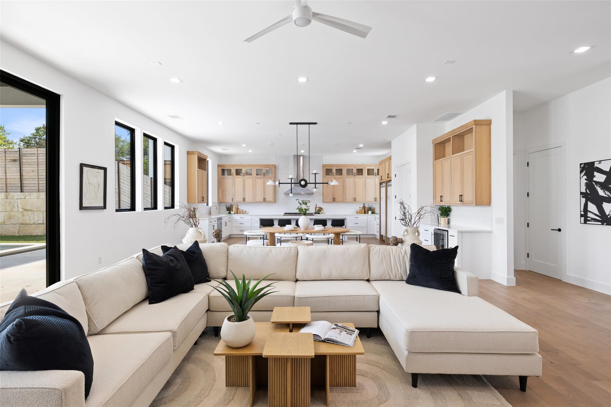 Image 9 of 40 For 2603 Rockingham Dr