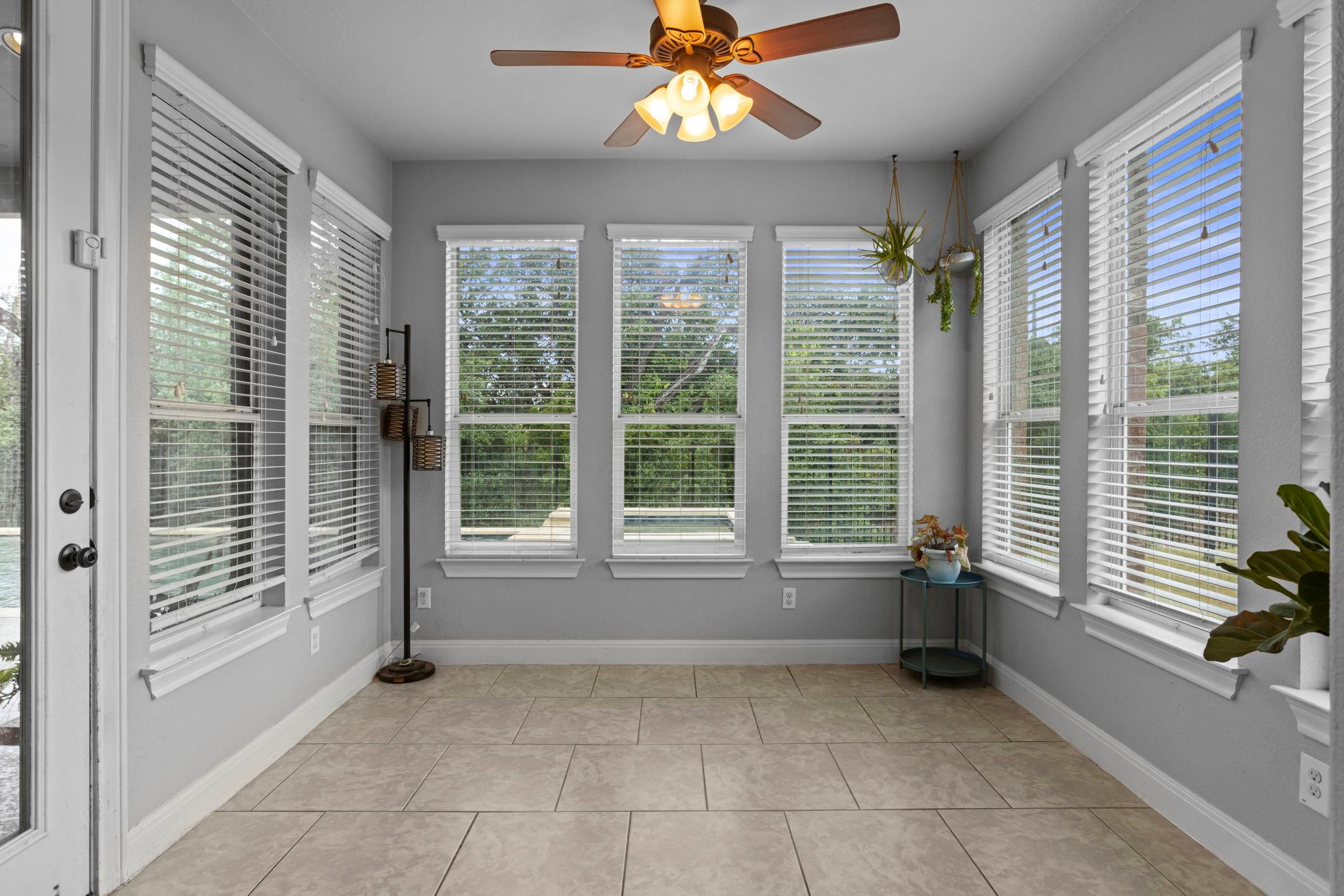 Image 10 of 40 For 12716 Bismark Dr