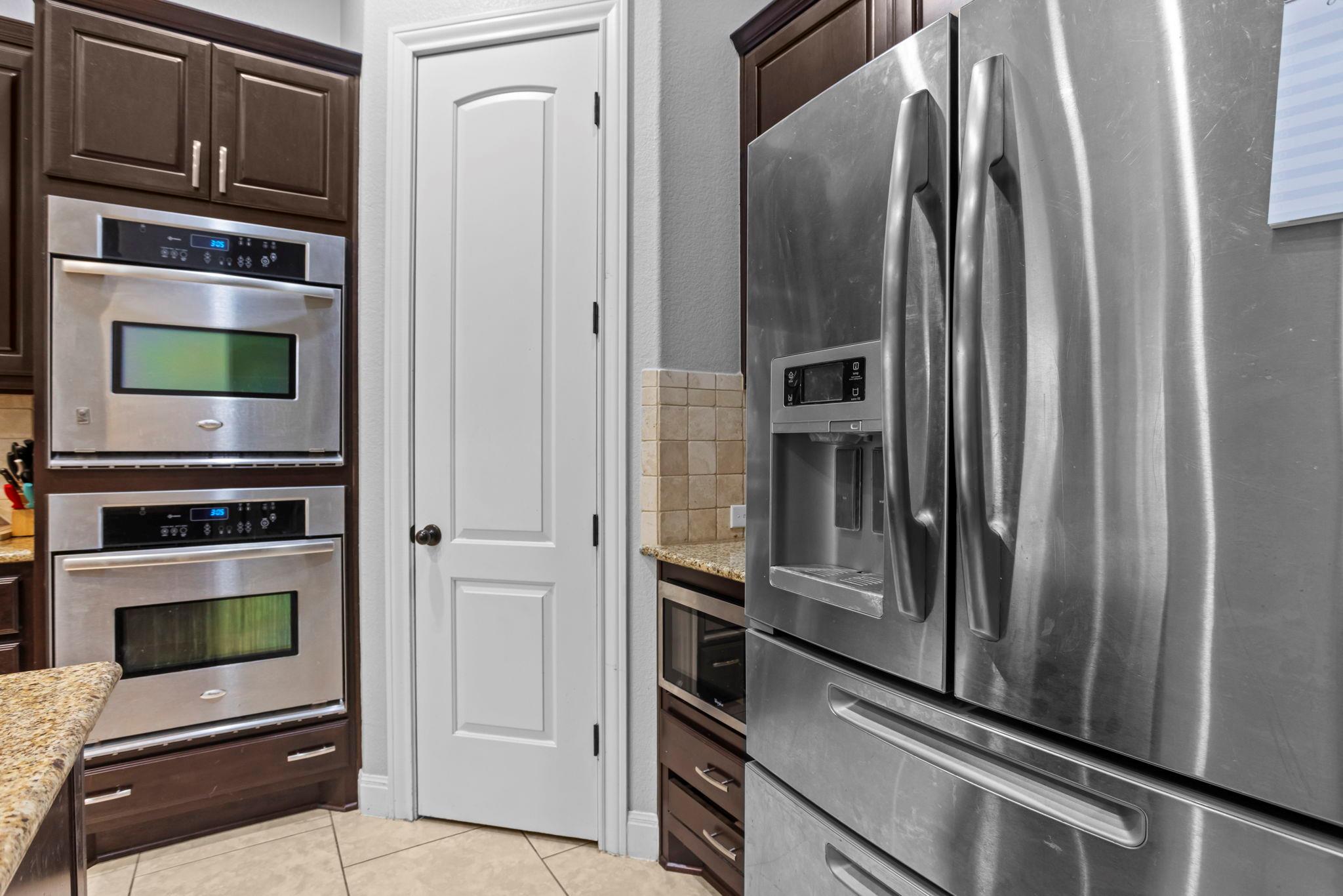 Image 14 of 40 For 12716 Bismark Dr