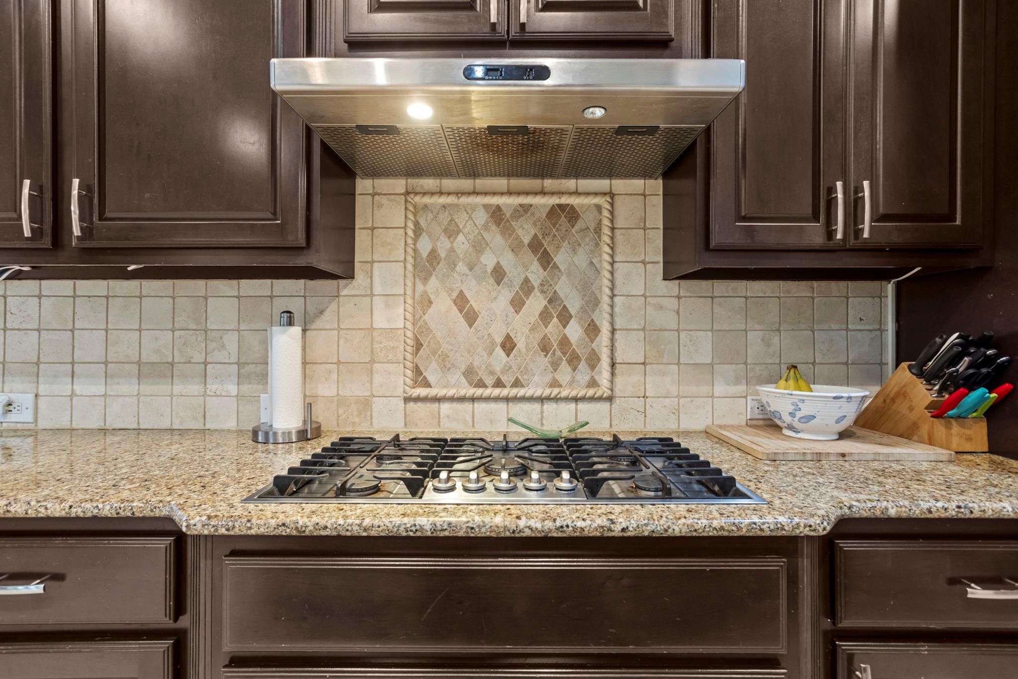 Image 16 of 40 For 12716 Bismark Dr