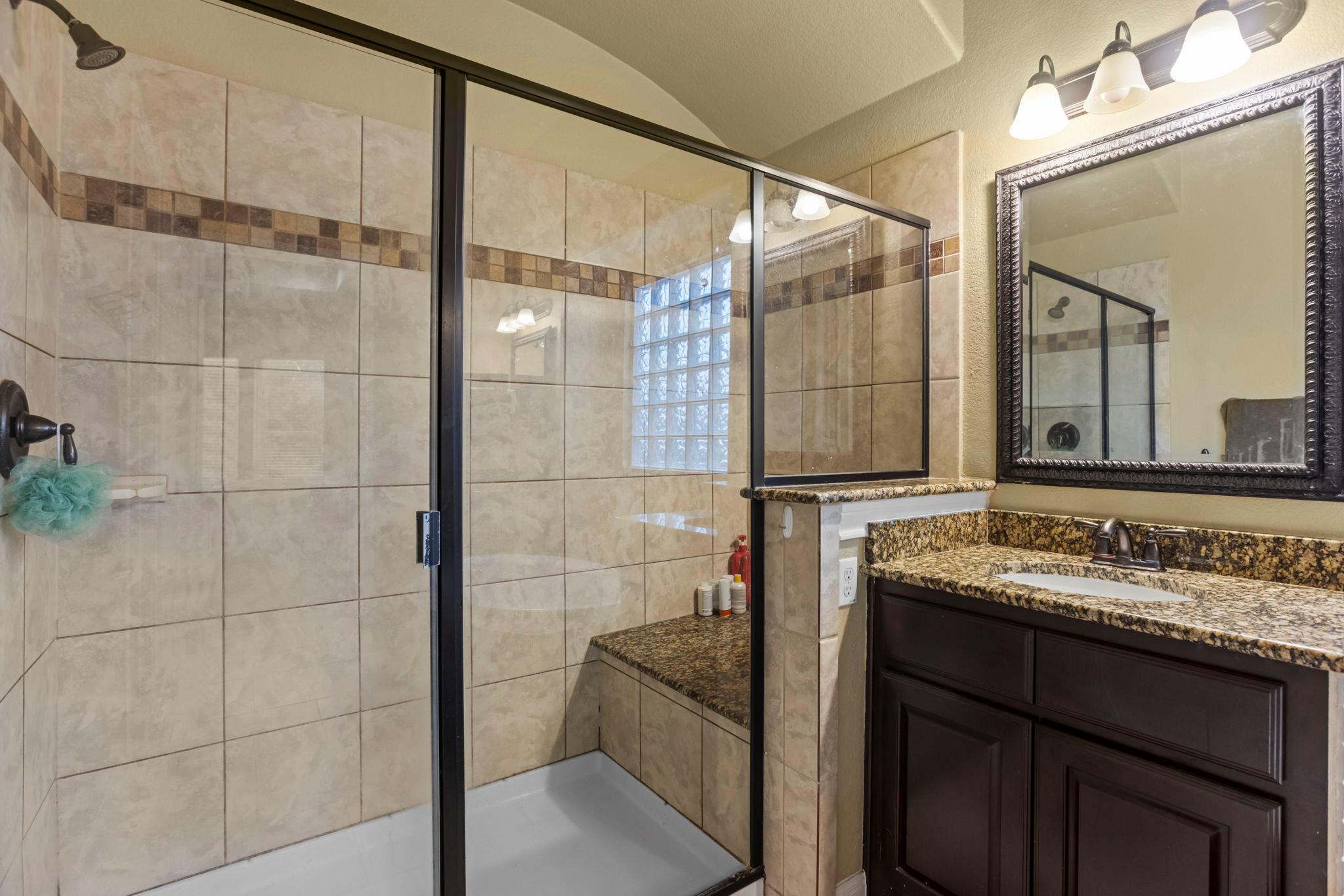 Image 21 of 40 For 12716 Bismark Dr