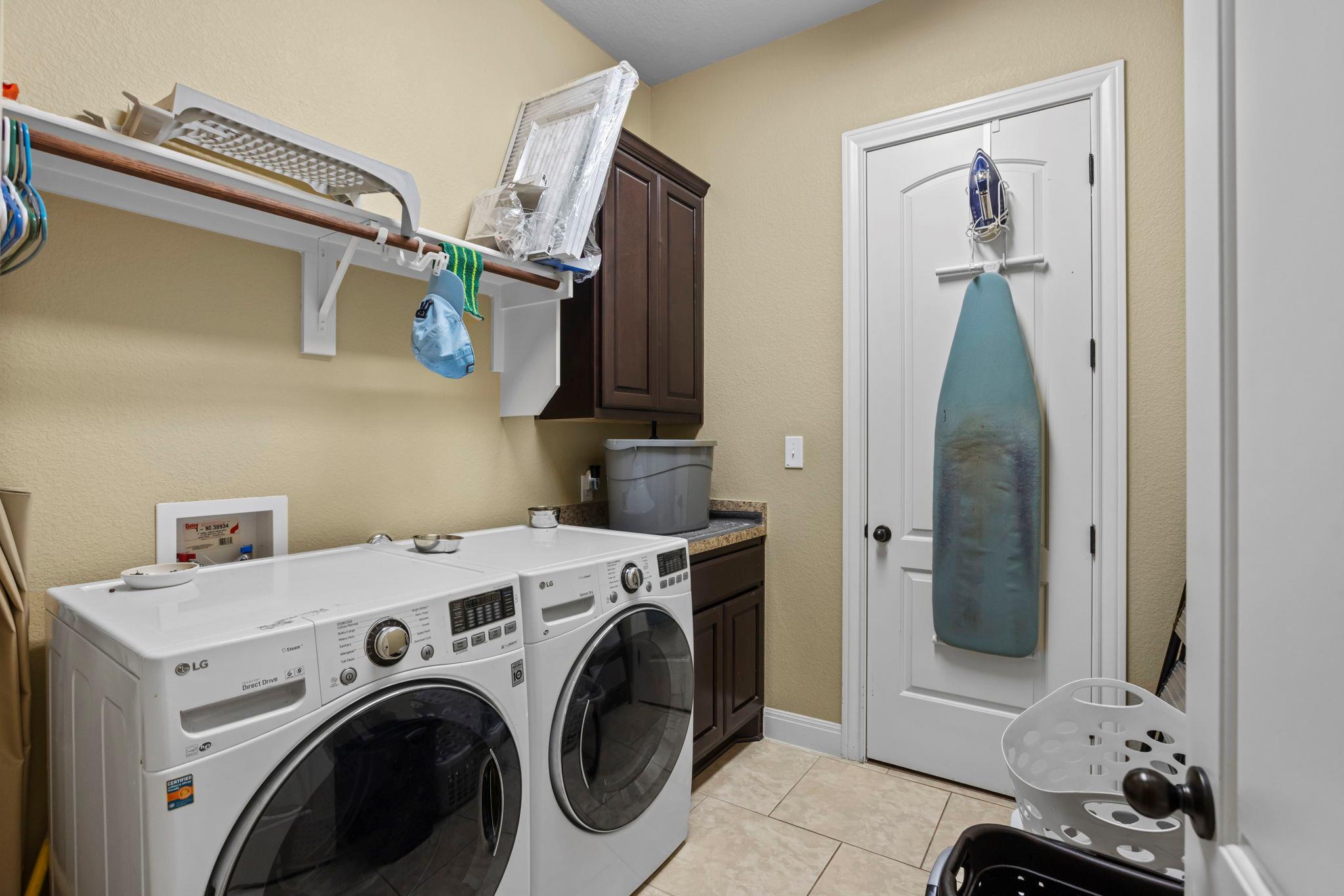 Image 27 of 40 For 12716 Bismark Dr