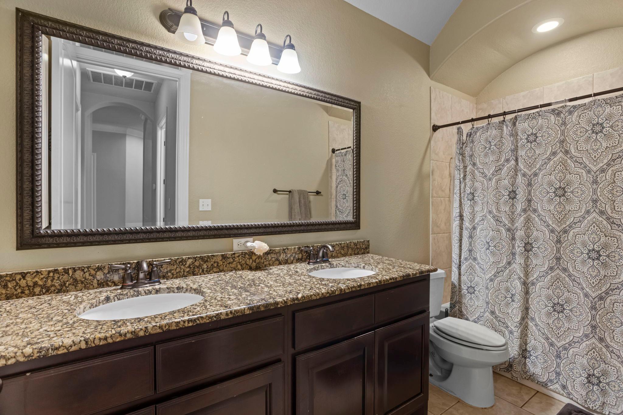 Image 31 of 40 For 12716 Bismark Dr