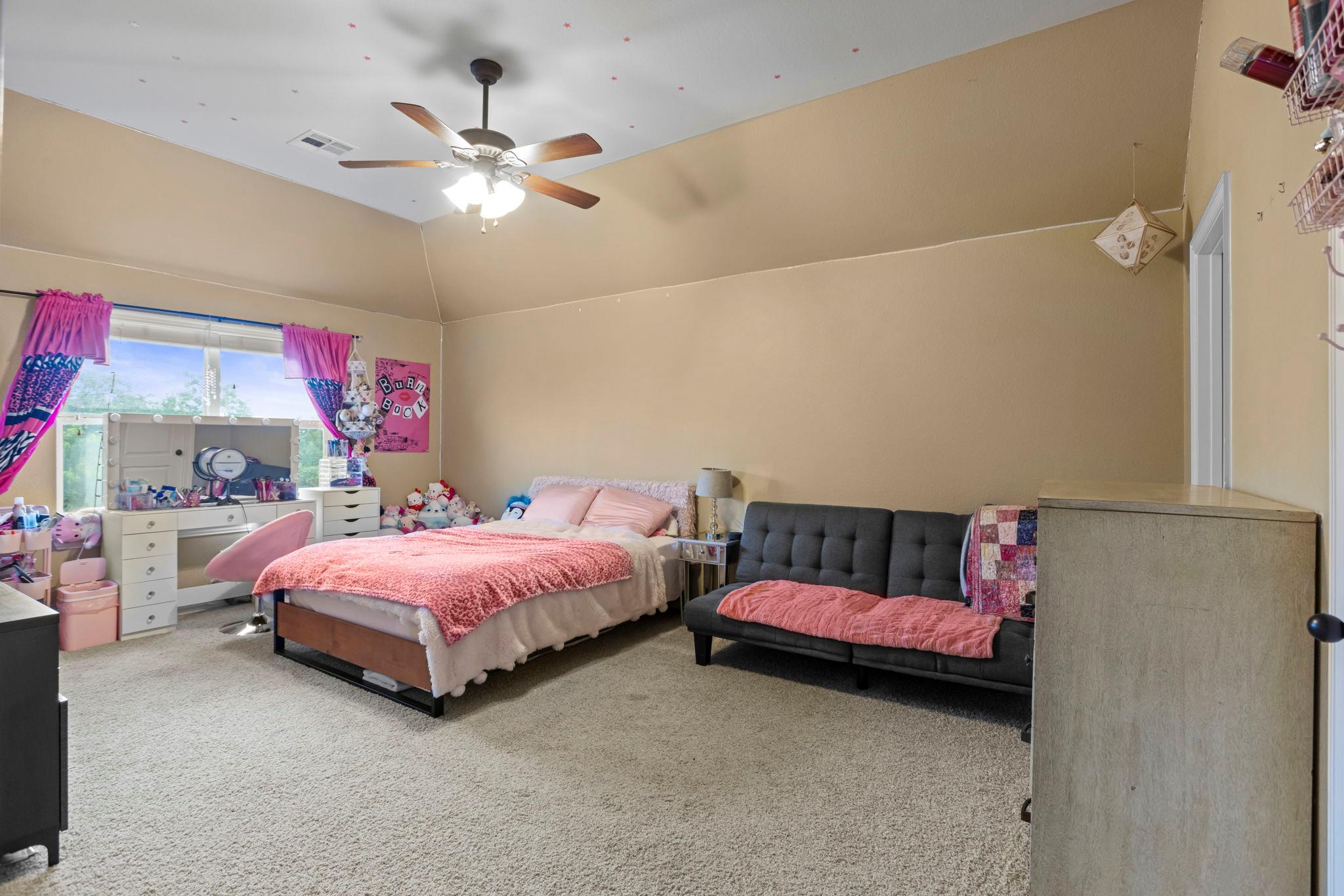 Image 35 of 40 For 12716 Bismark Dr