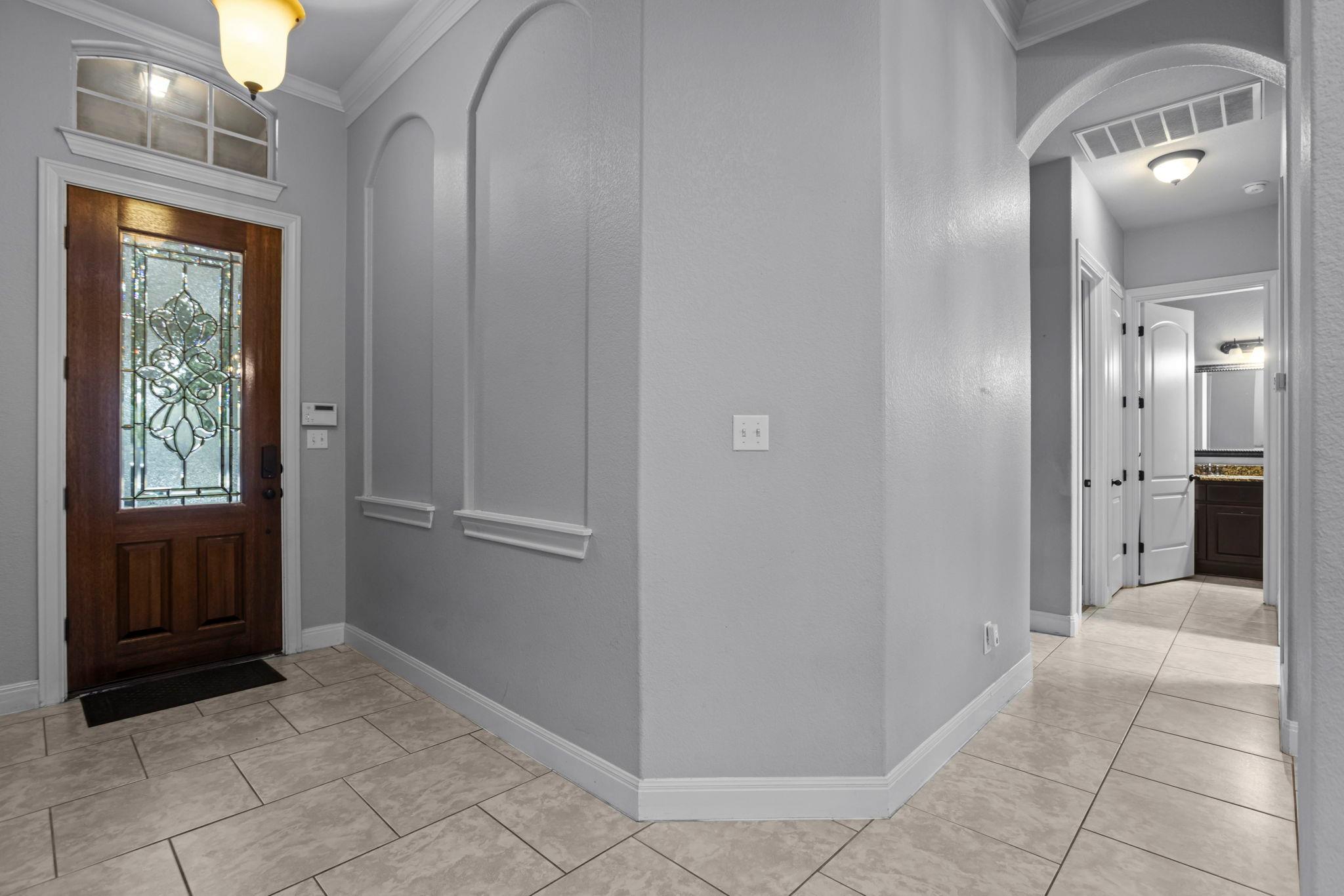 Image 5 of 40 For 12716 Bismark Dr