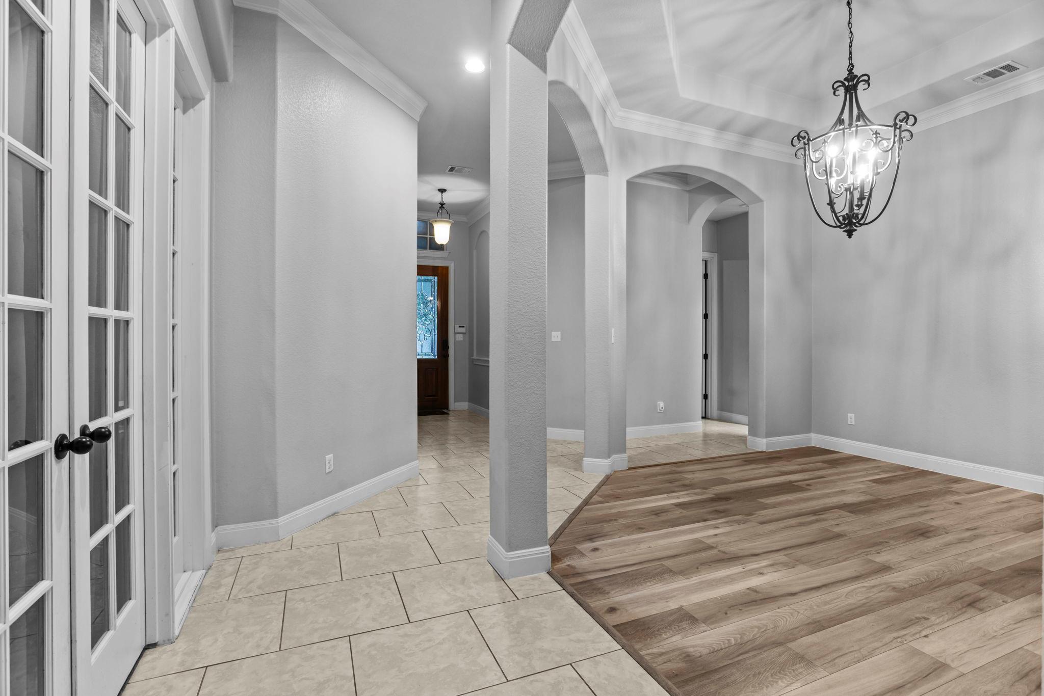 Image 6 of 40 For 12716 Bismark Dr