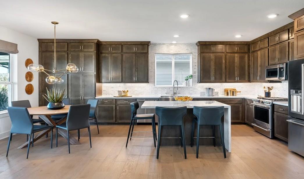 Image 4 of 20 For 8608 Turaco Trl