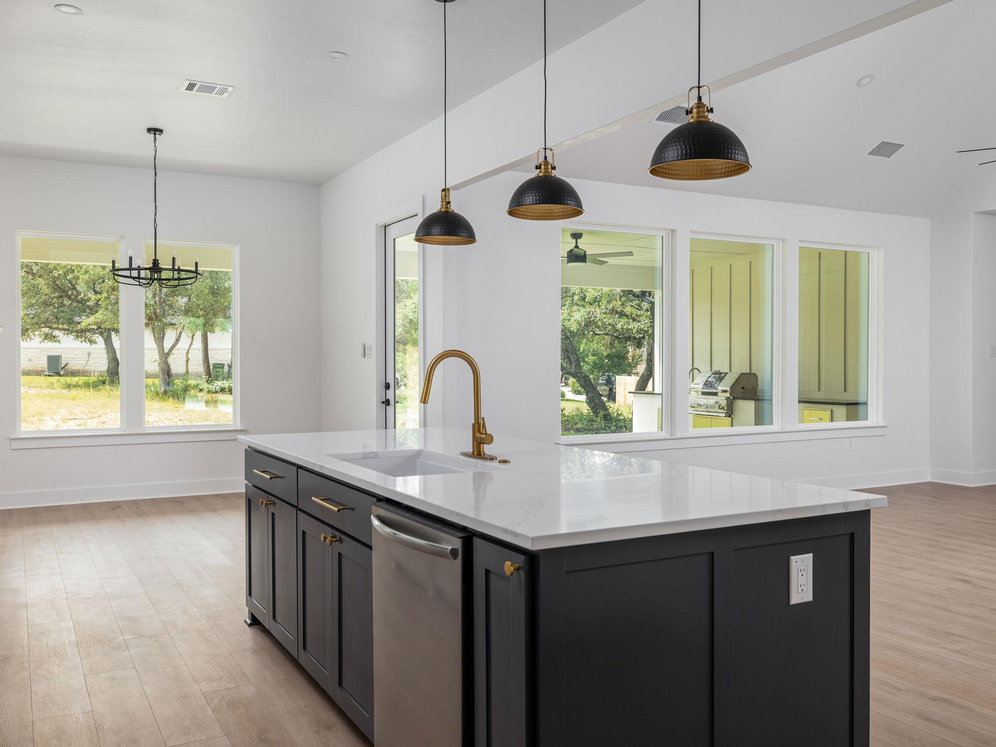 Image 12 of 40 For 811 County Road 200