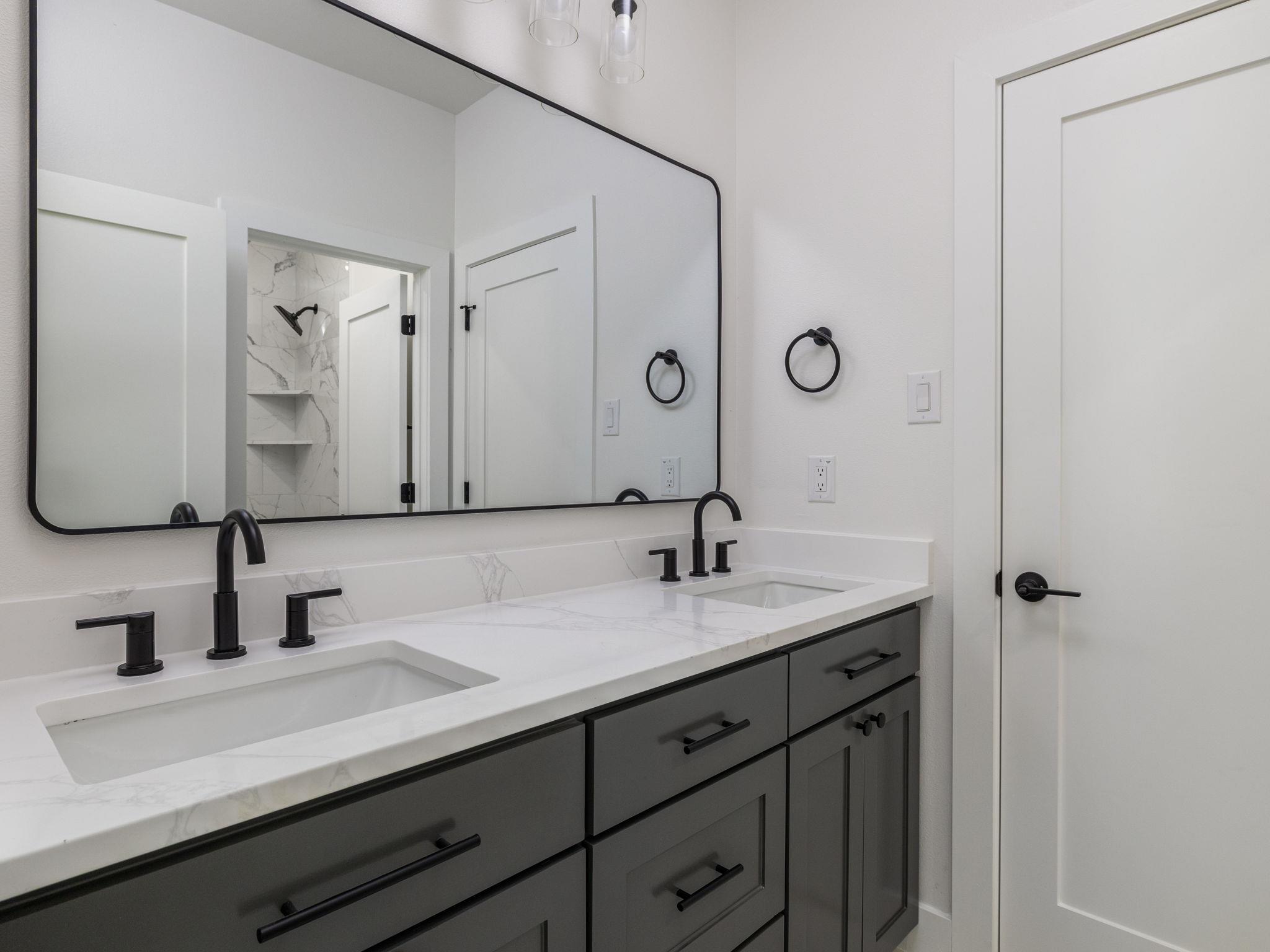 Image 23 of 40 For 811 County Road 200