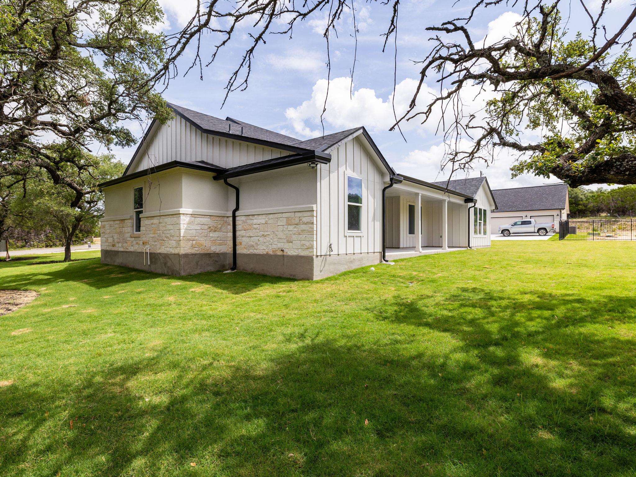 Image 39 of 40 For 811 County Road 200